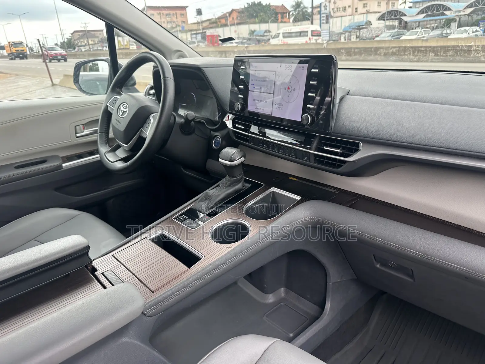 Toyota Sienna XLE 7-Passenger AWD 2021 Blue