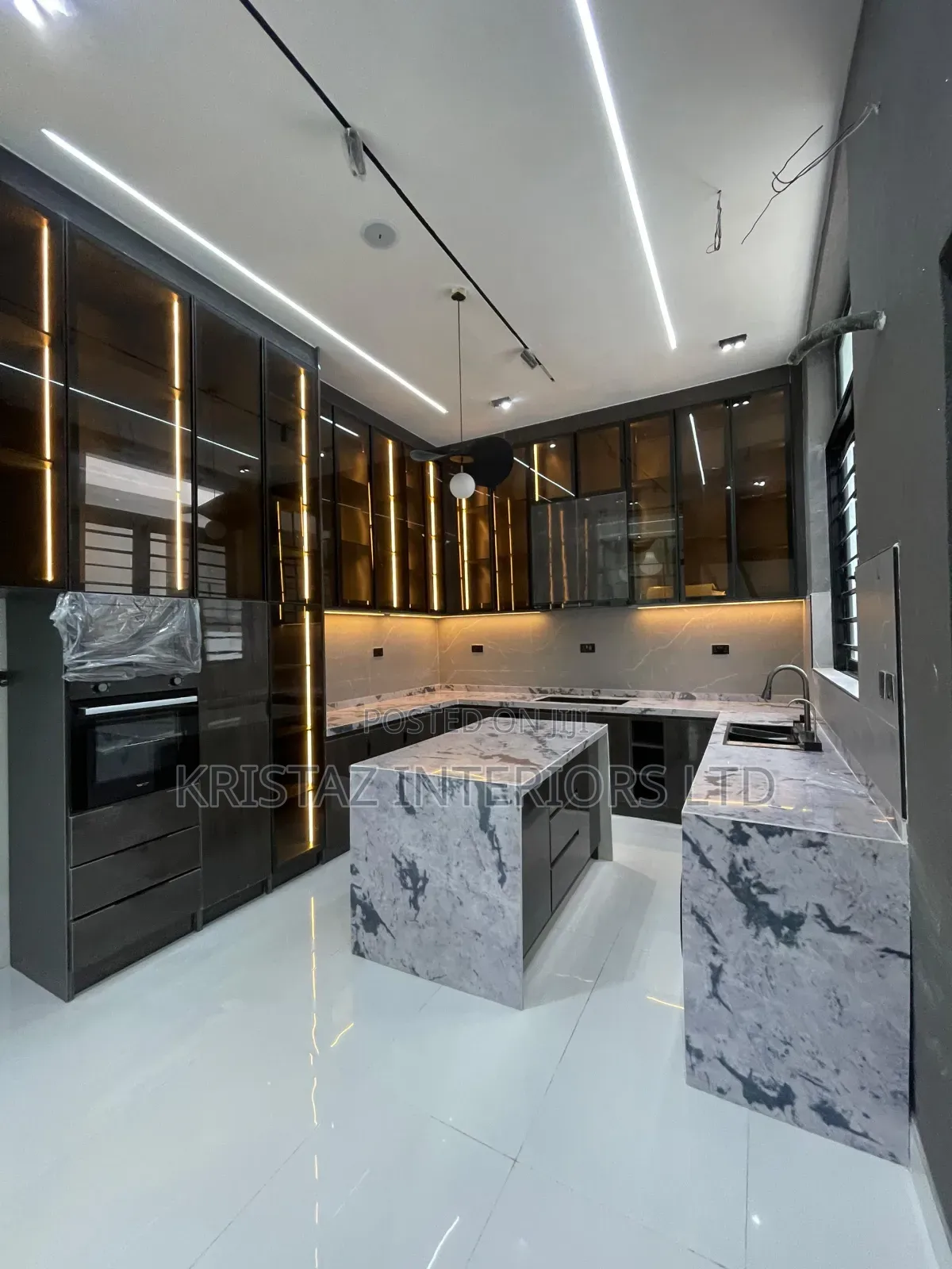 4bdrm Duplex in Lekki Phase 2 for sale