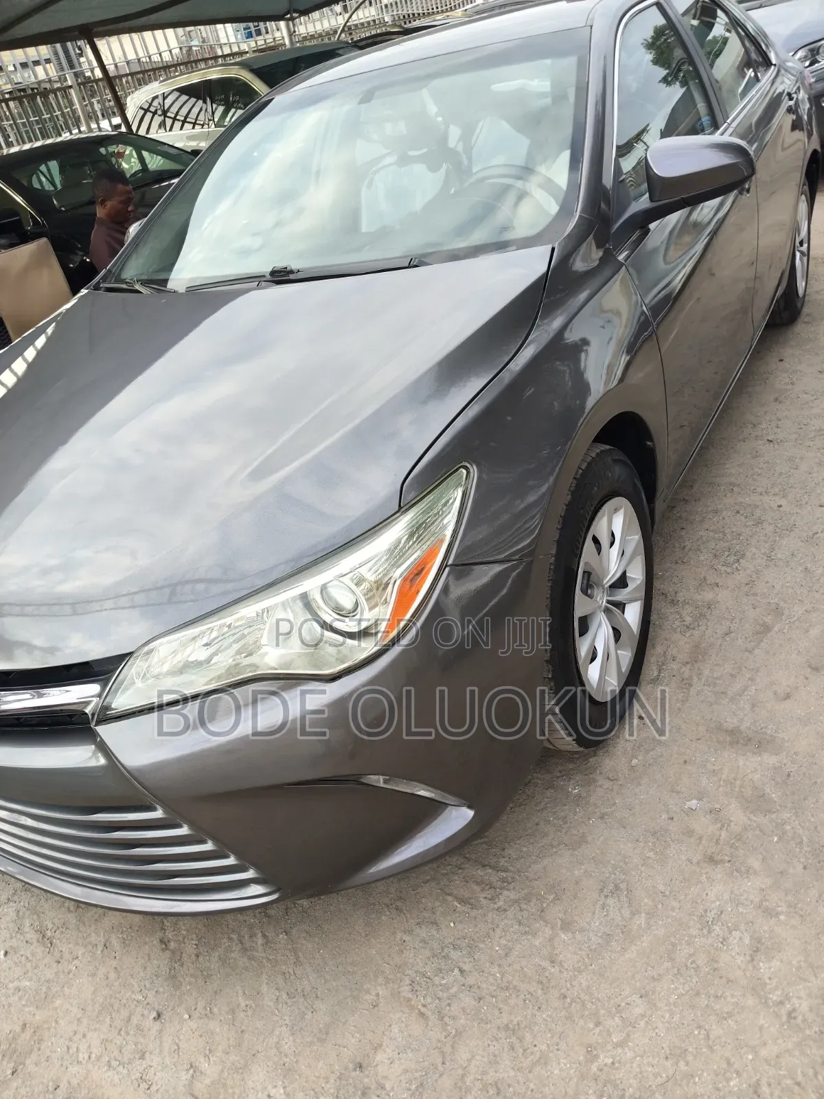 Toyota Camry LE 4dr Sedan (2.5L 4cyl 6A) 2016 Gray
