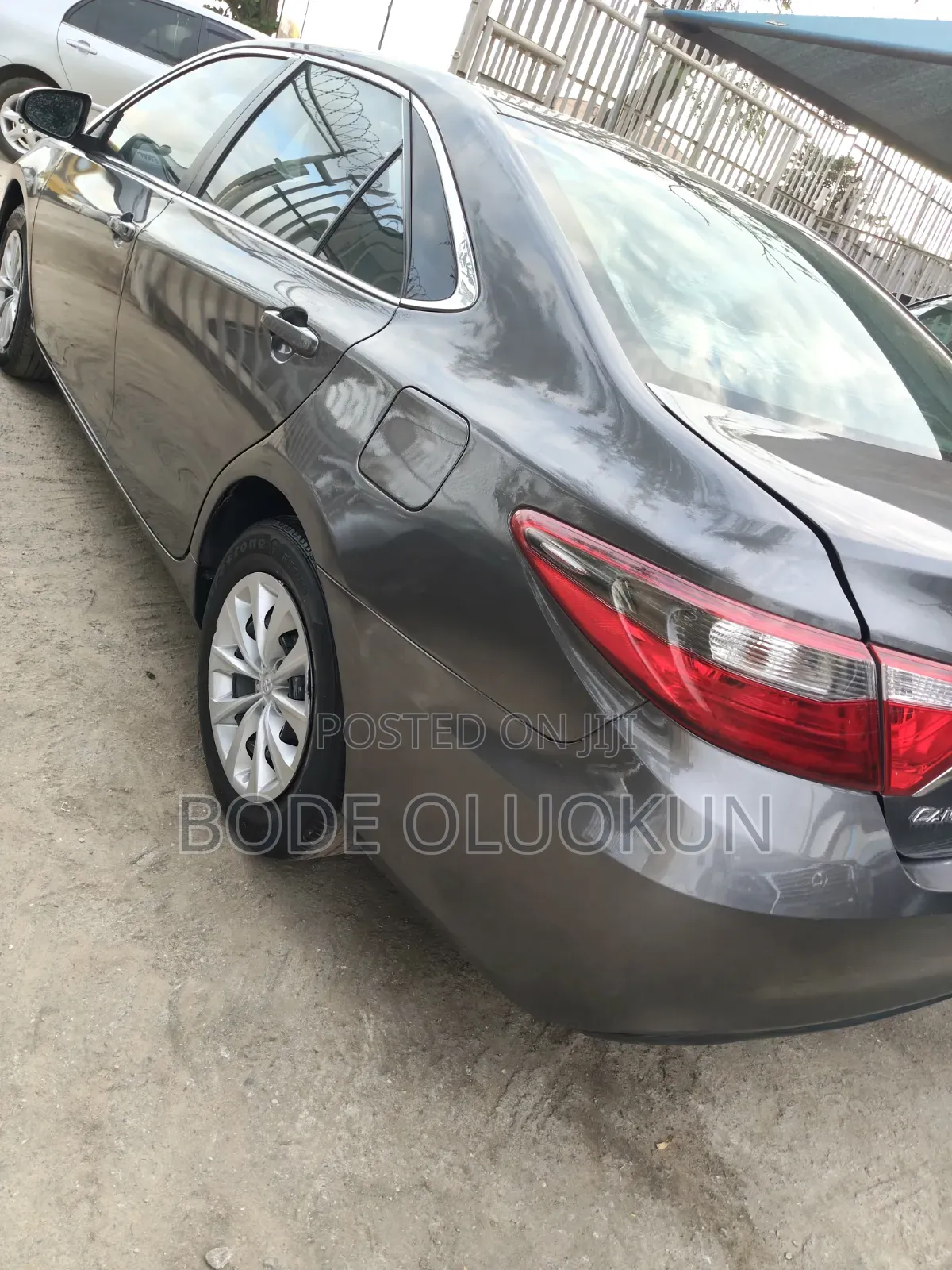 Toyota Camry LE 4dr Sedan (2.5L 4cyl 6A) 2016 Gray