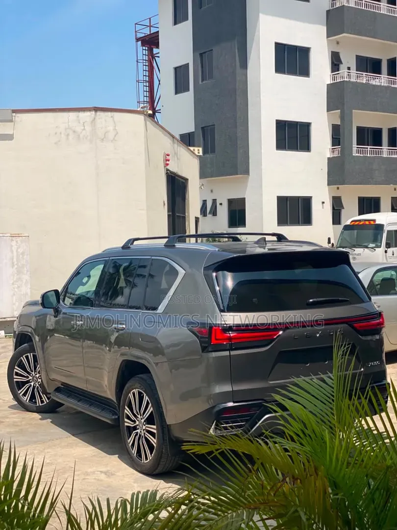 Lexus LX 2022 Brown