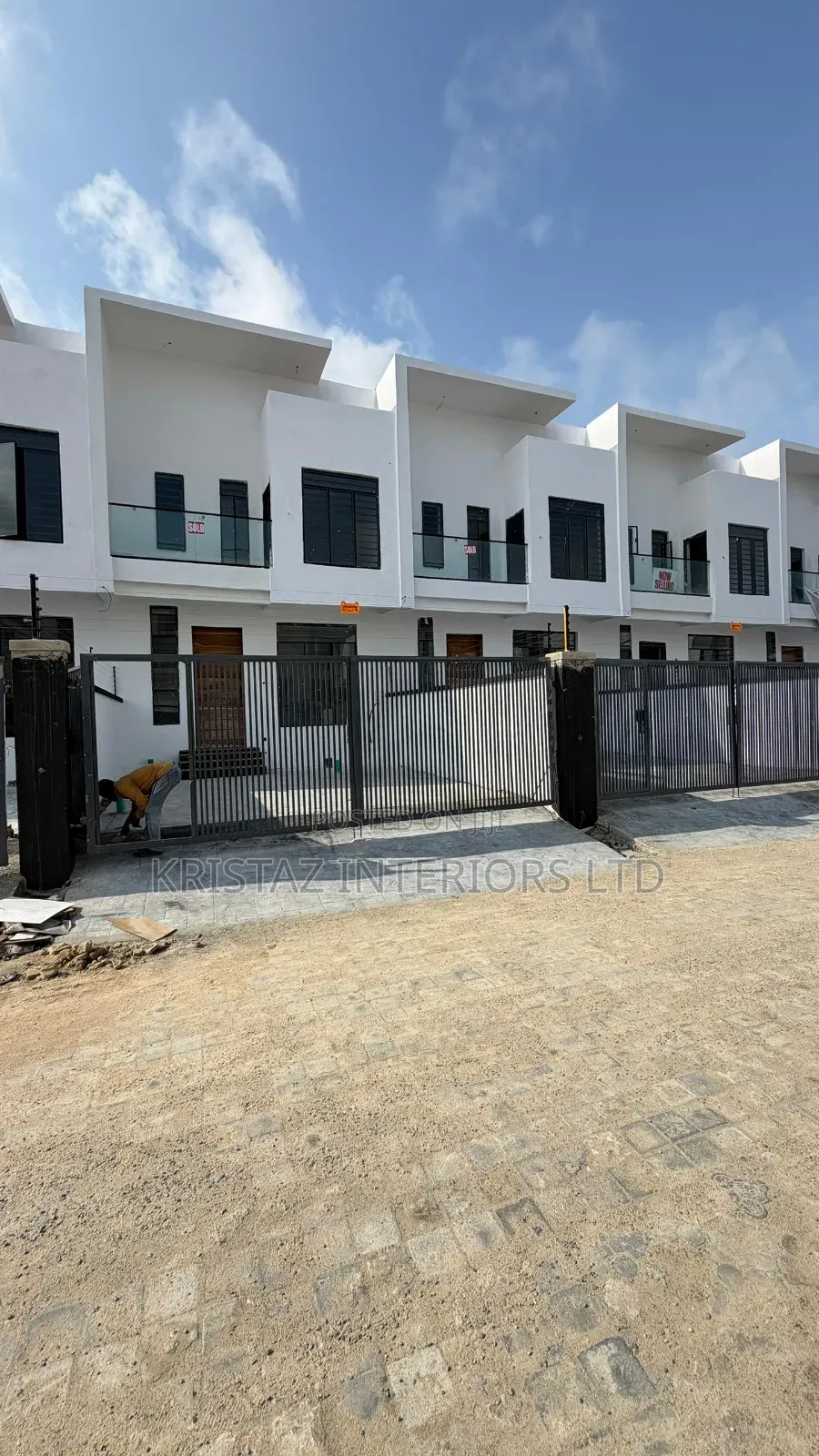 4bdrm Townhouse/Terrace in Ikota for sale