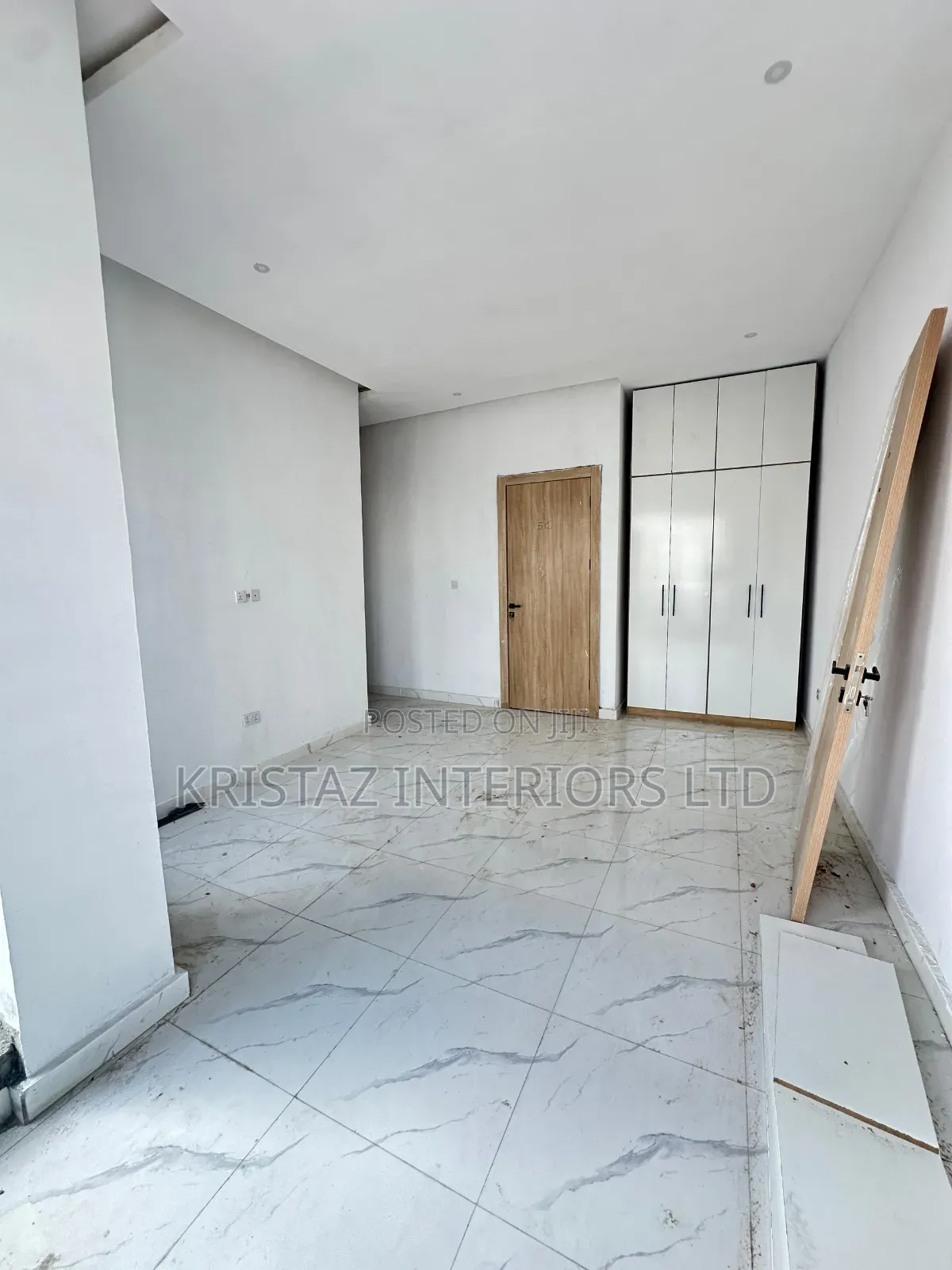 4bdrm Townhouse/Terrace in Ikota for sale