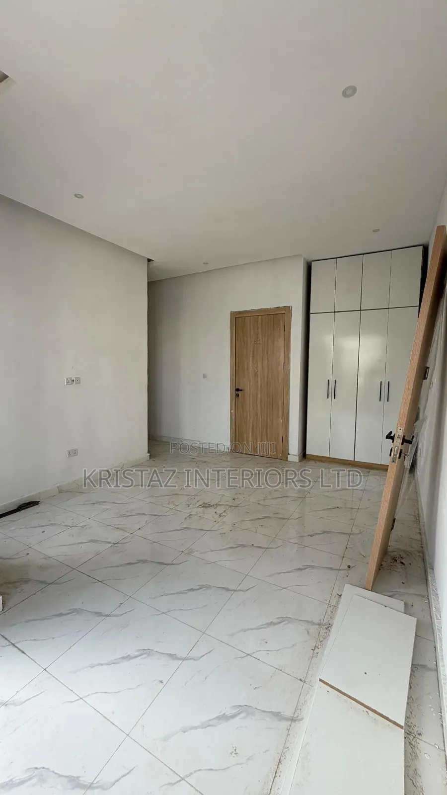 4bdrm Townhouse/Terrace in Ikota for sale