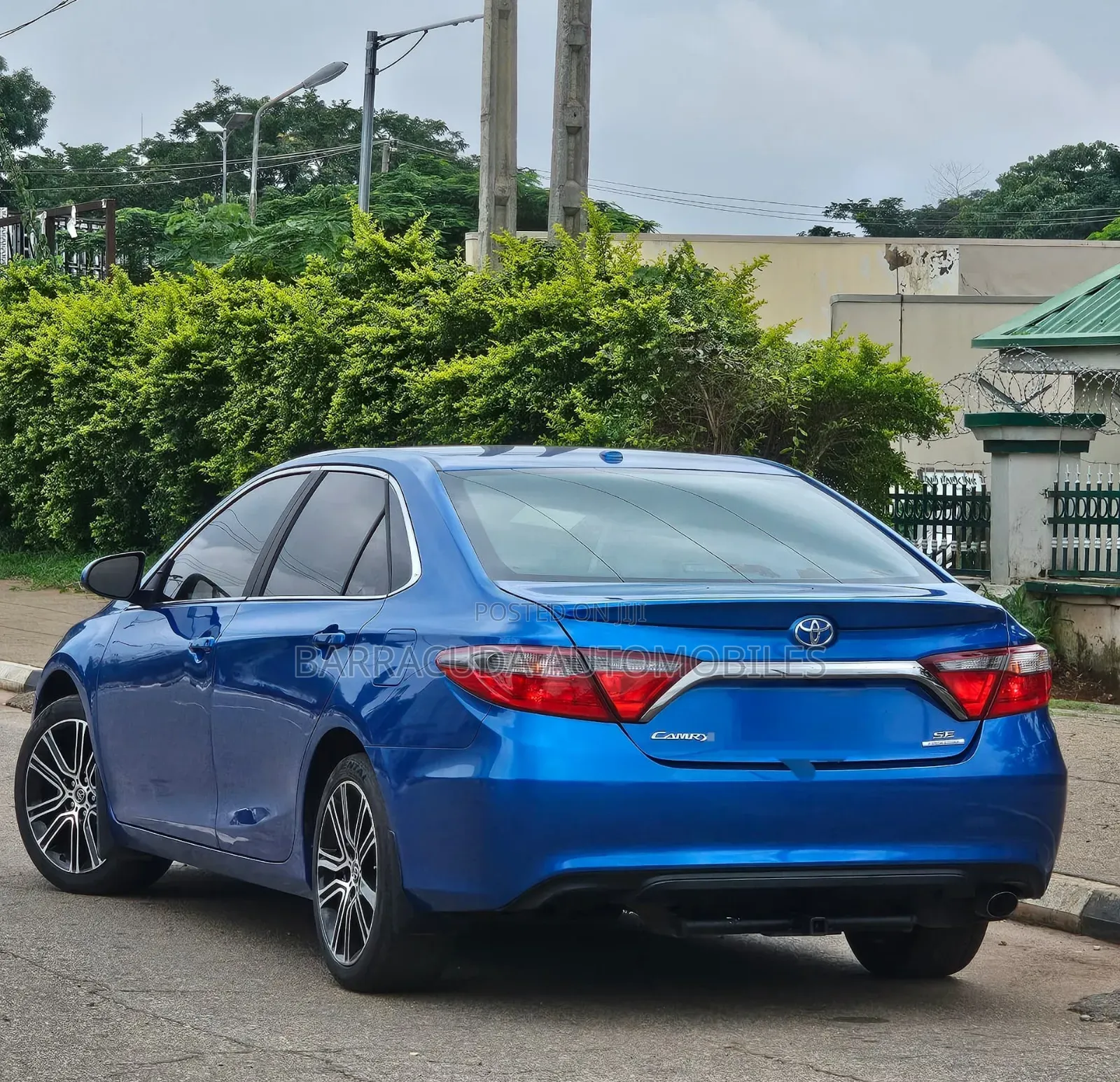 Toyota Camry SE w/Special Edition Pkg (2.5L 4cyl 6A) 2016 Blue