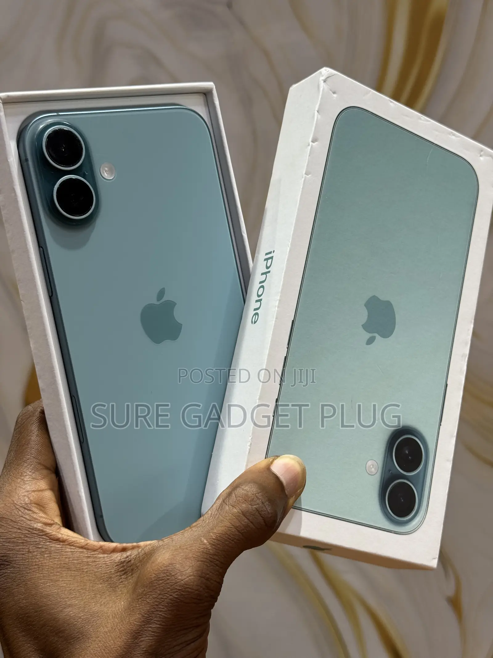 Apple iPhone 16 Plus 128 GB Gray