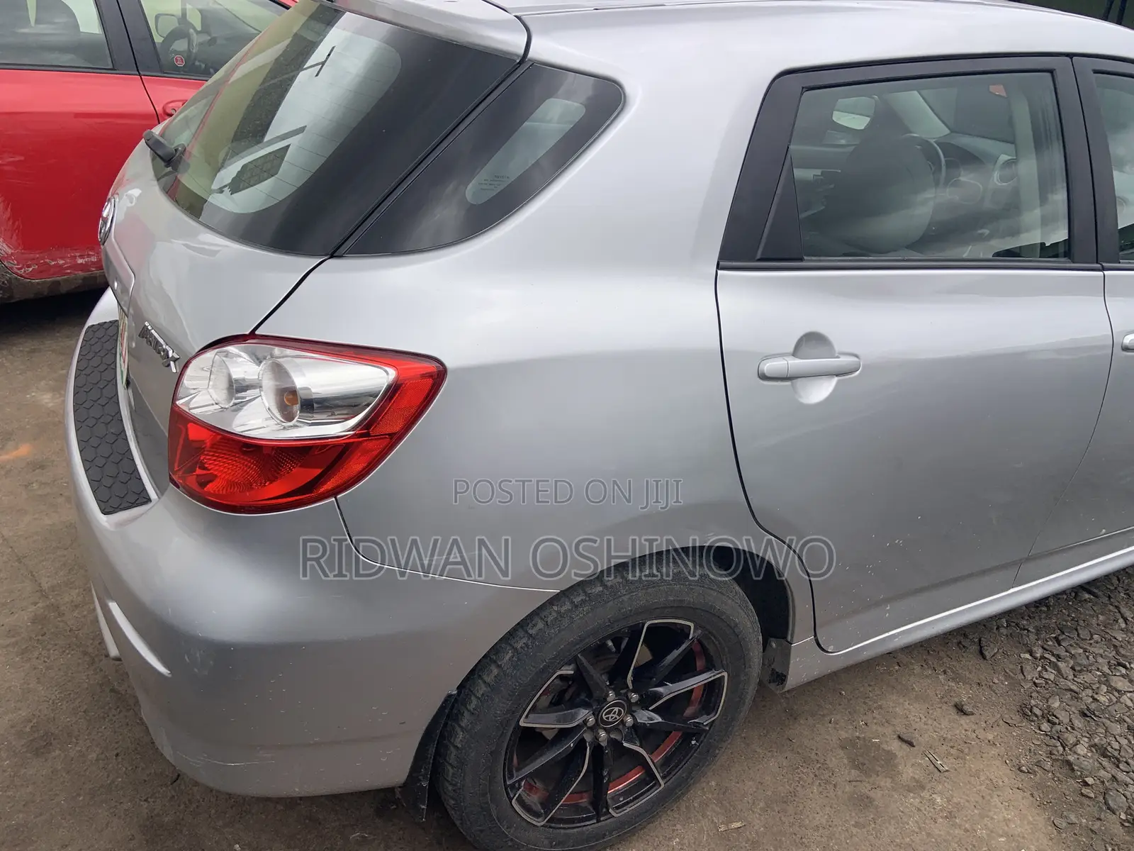 Toyota Matrix S Hatchback AWD (2.4L 4cyl 4A) 2009 Silver