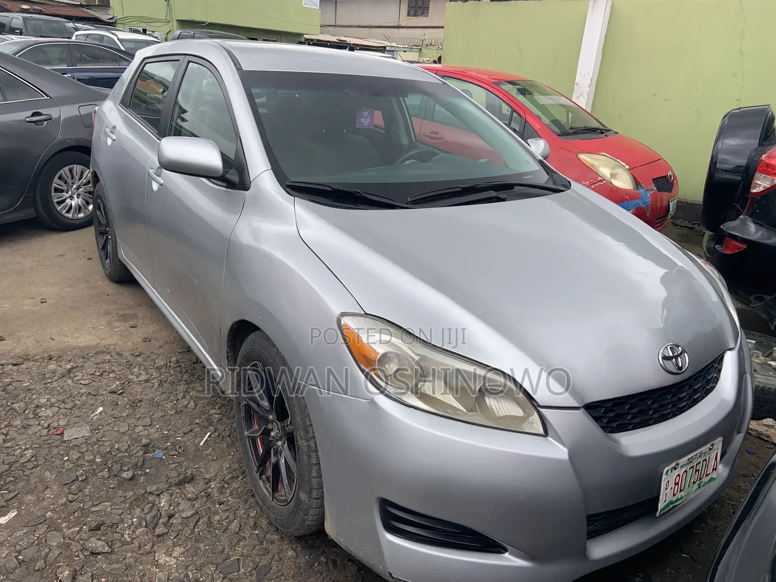 Toyota Matrix S Hatchback AWD (2.4L 4cyl 4A) 2009 Silver