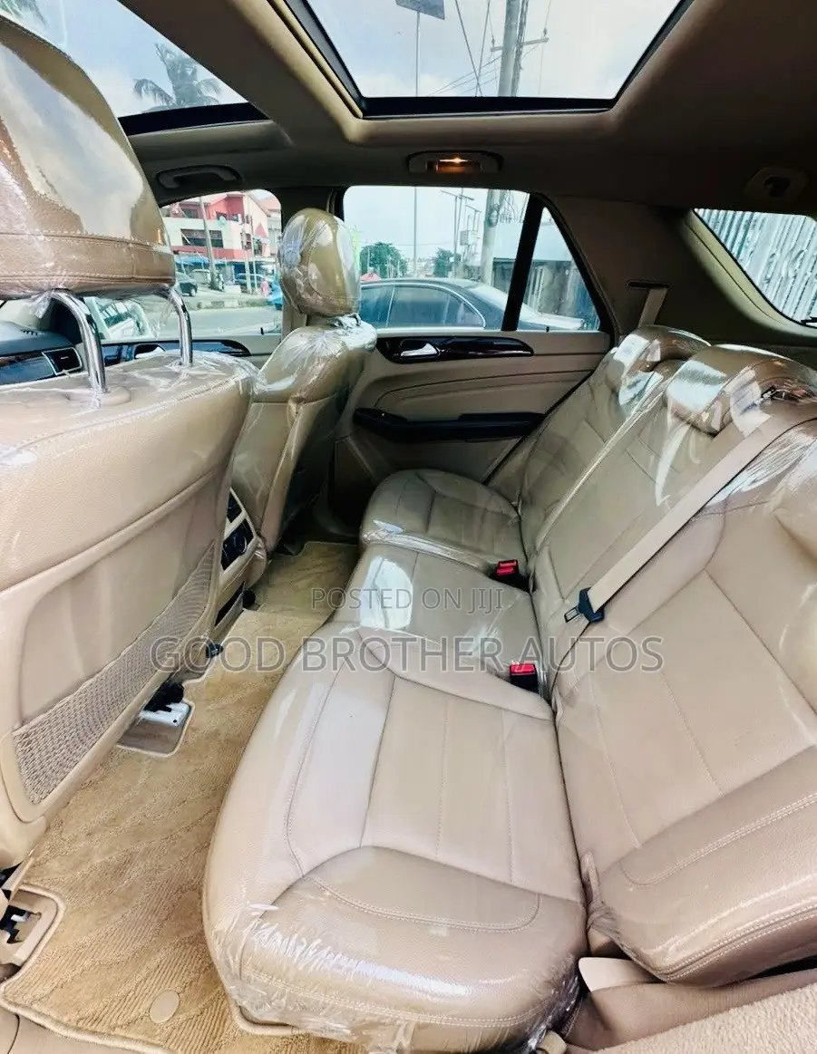 Mercedes-Benz M Class ML350 4MATIC 4dr SUV AWD (3.5L 6cyl 7A) 2014