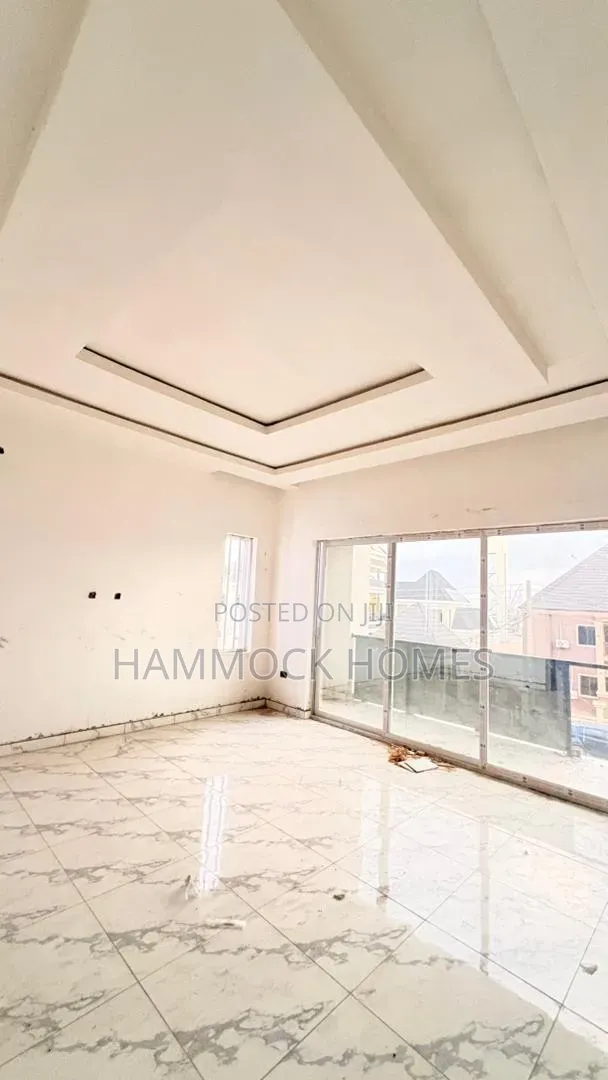 4bdrm Duplex in Carlton Gate Estate, Akobo for sale