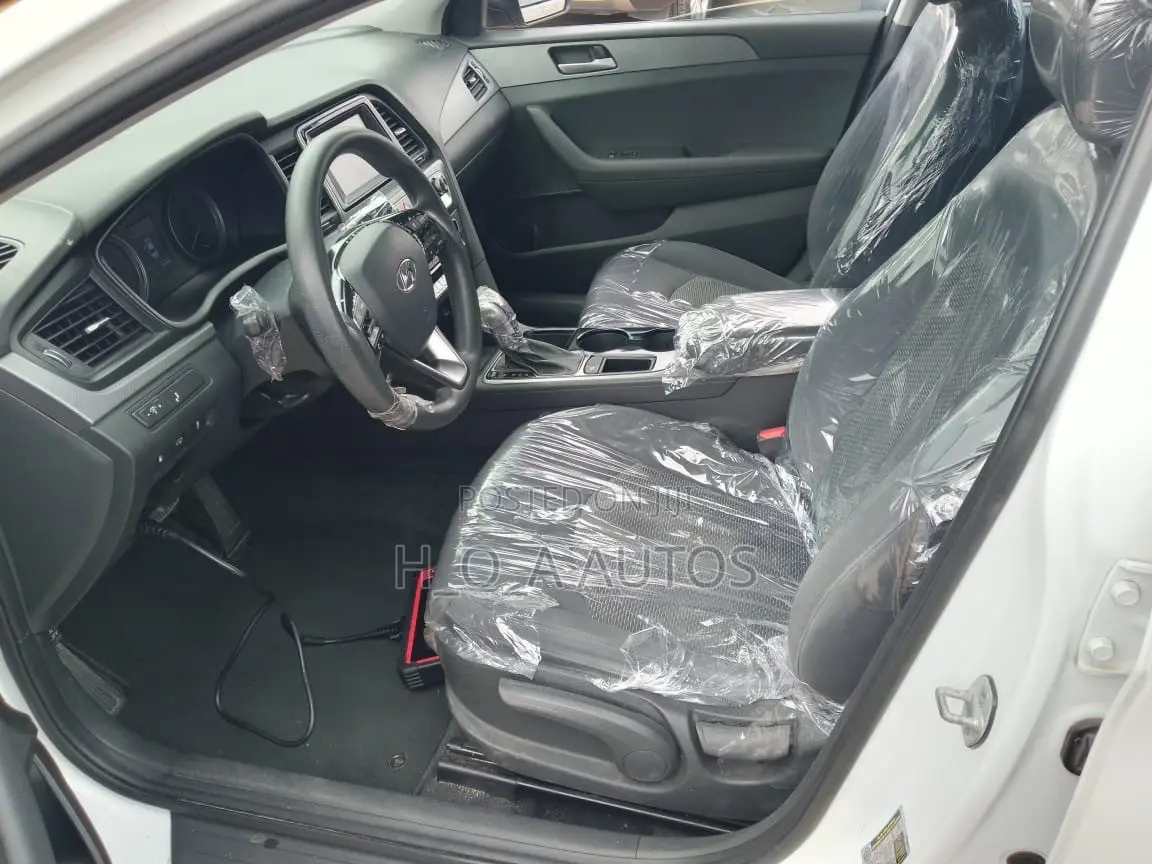 Hyundai Sonata SE 2018 White