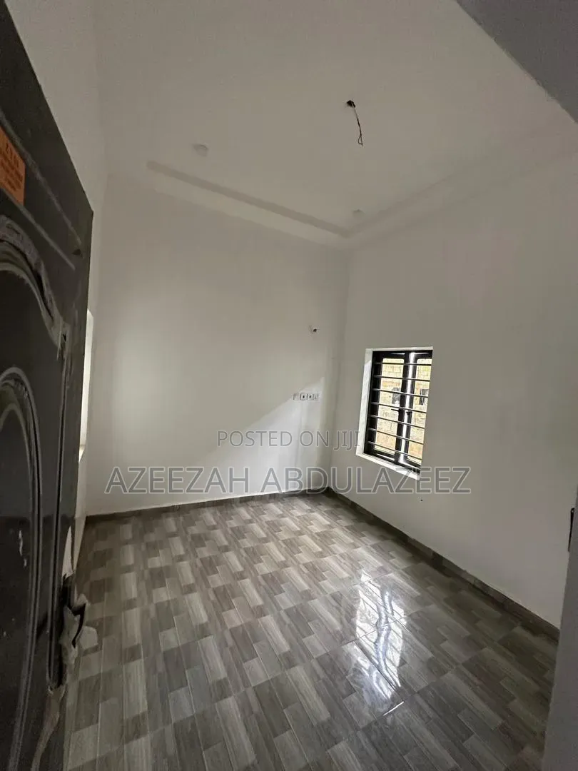 2bdrm Apartment in Sabon Lugbe for rent