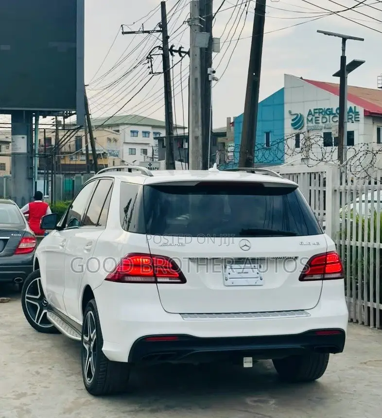 Mercedes-Benz GLE-Class 2017 White