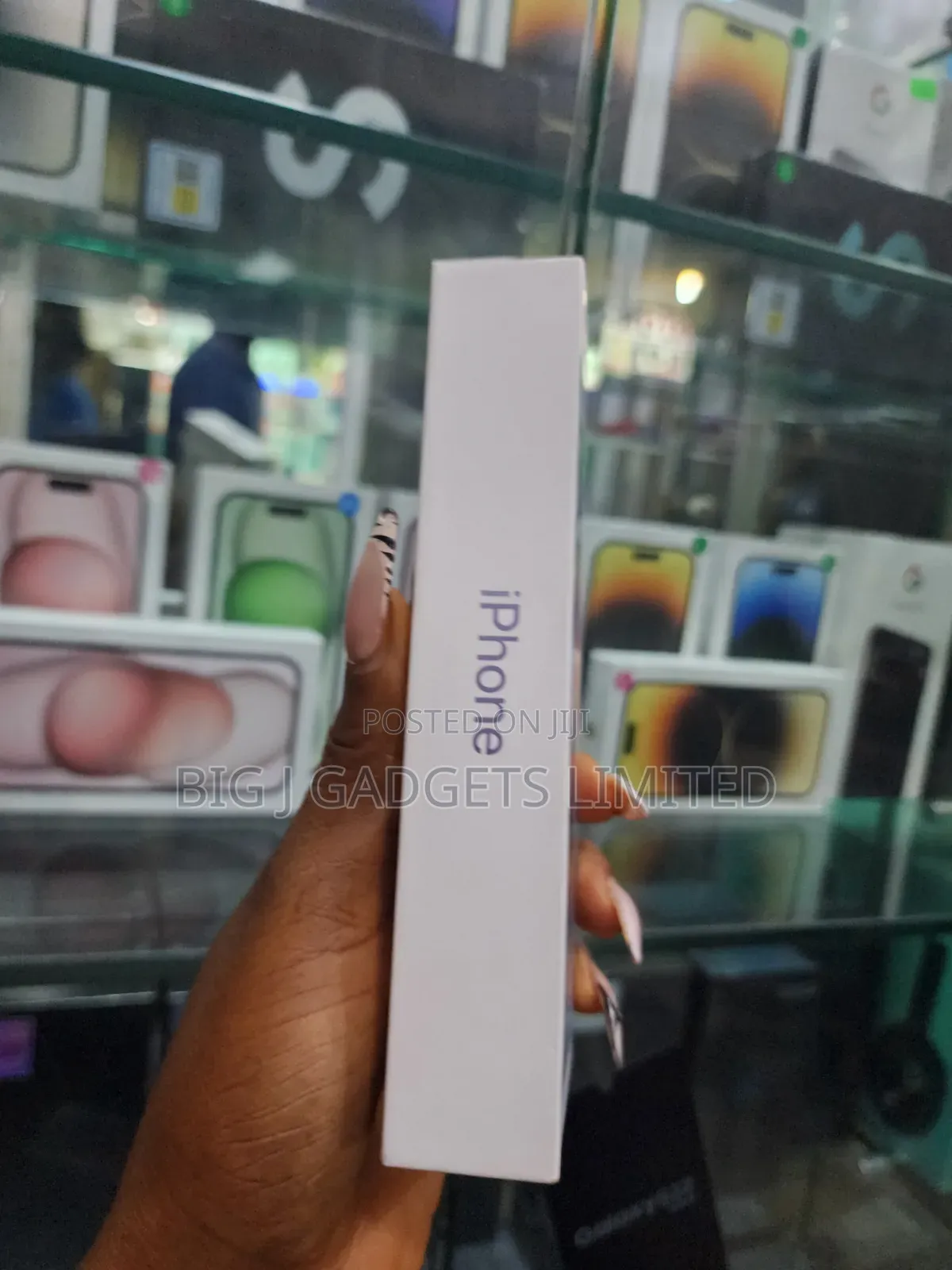 New Apple iPhone 15 256 GB Green