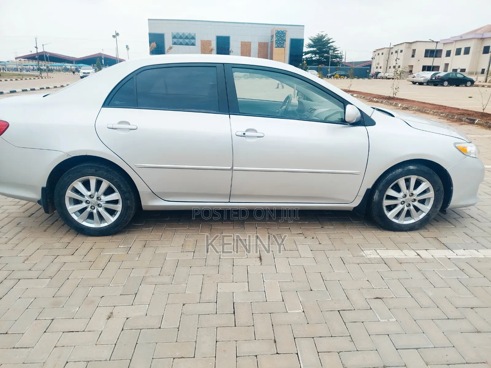 Toyota Corolla 2010 Silver