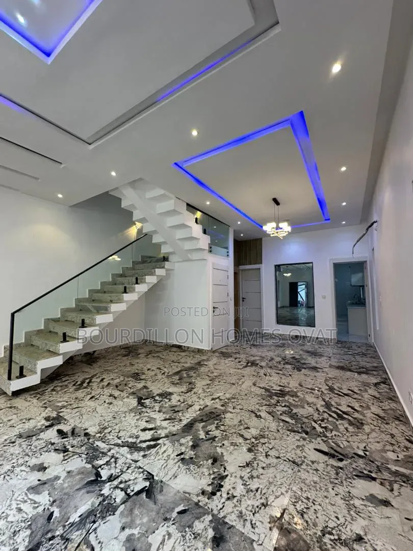 5bdrm Duplex in Ikota Lekki Lagos for sale