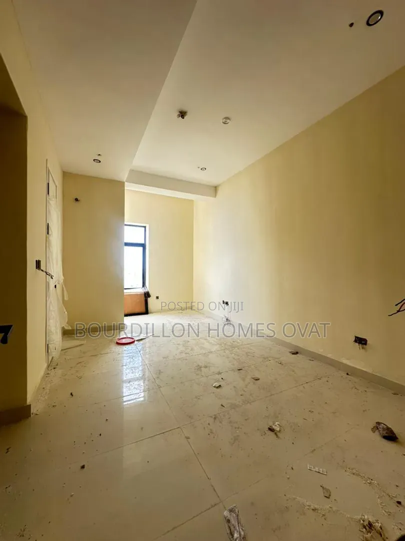 2bdrm Apartment in Victoria Island for sale