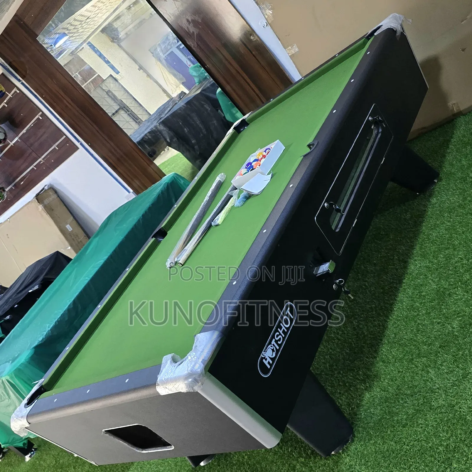 7ft & 8ft Imported Marble-Top Coin-Operated Pool Table Full Accessorie