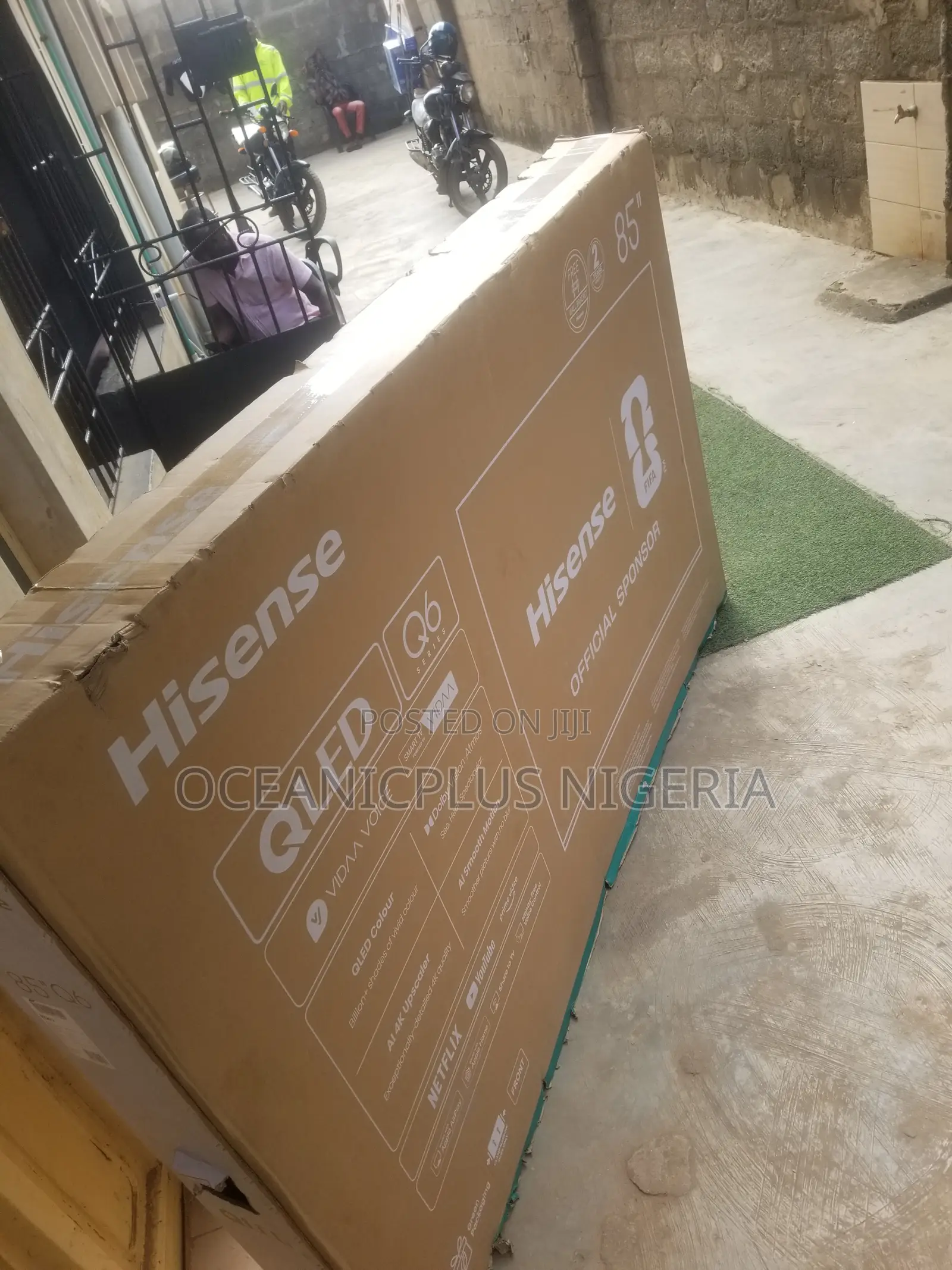 Hisense 85" QLED Ultra HD Smart Television