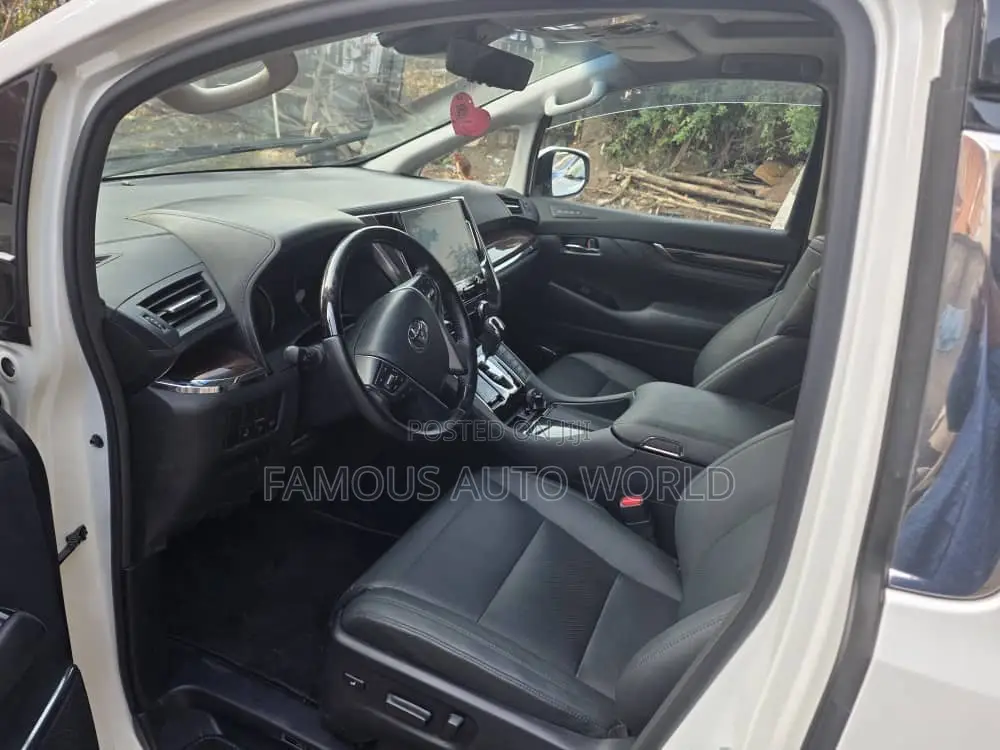 Toyota Alphard 3.5 Petrol AWD 2023 White