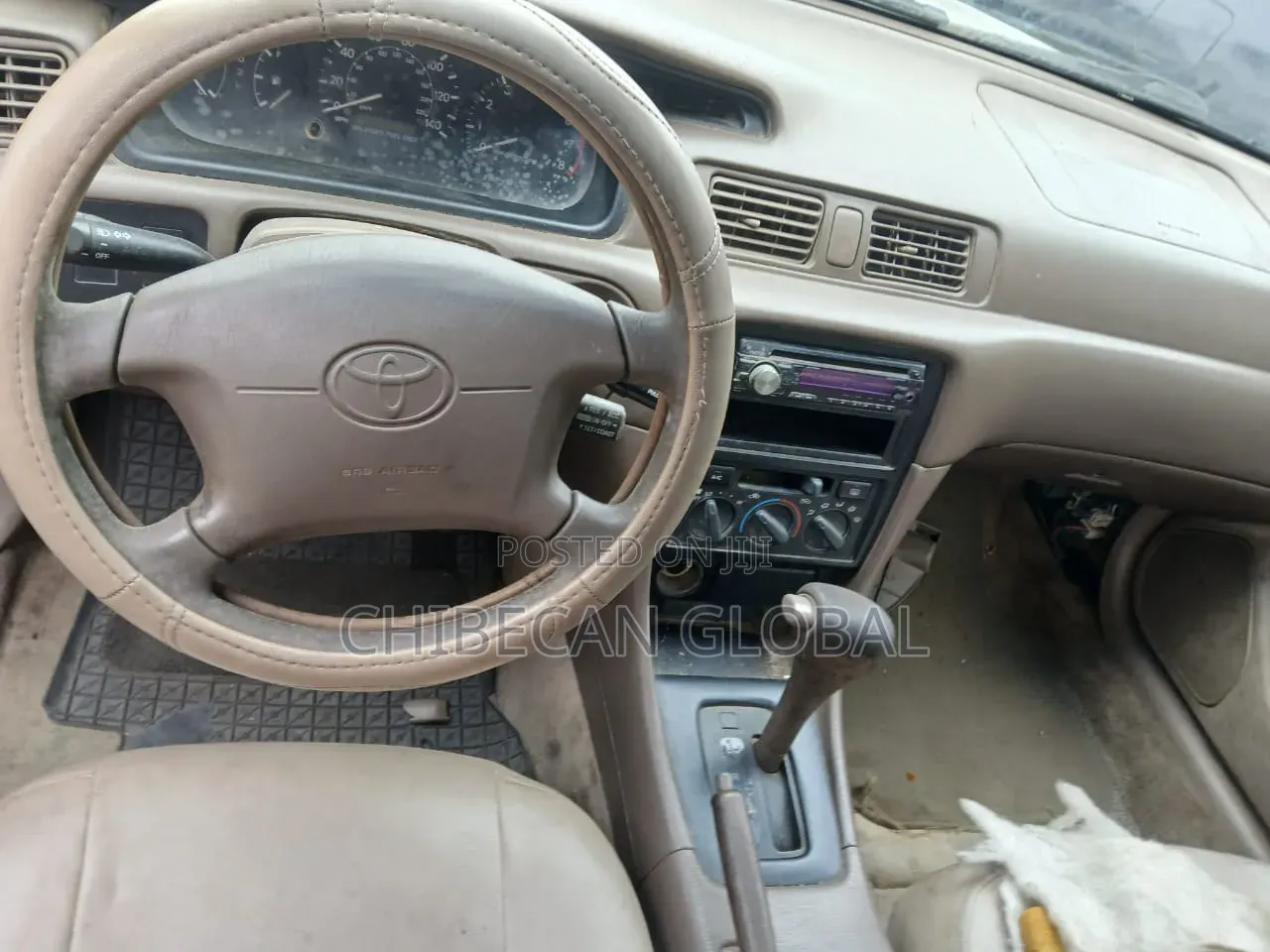Toyota Camry Automatic 1999 Gold