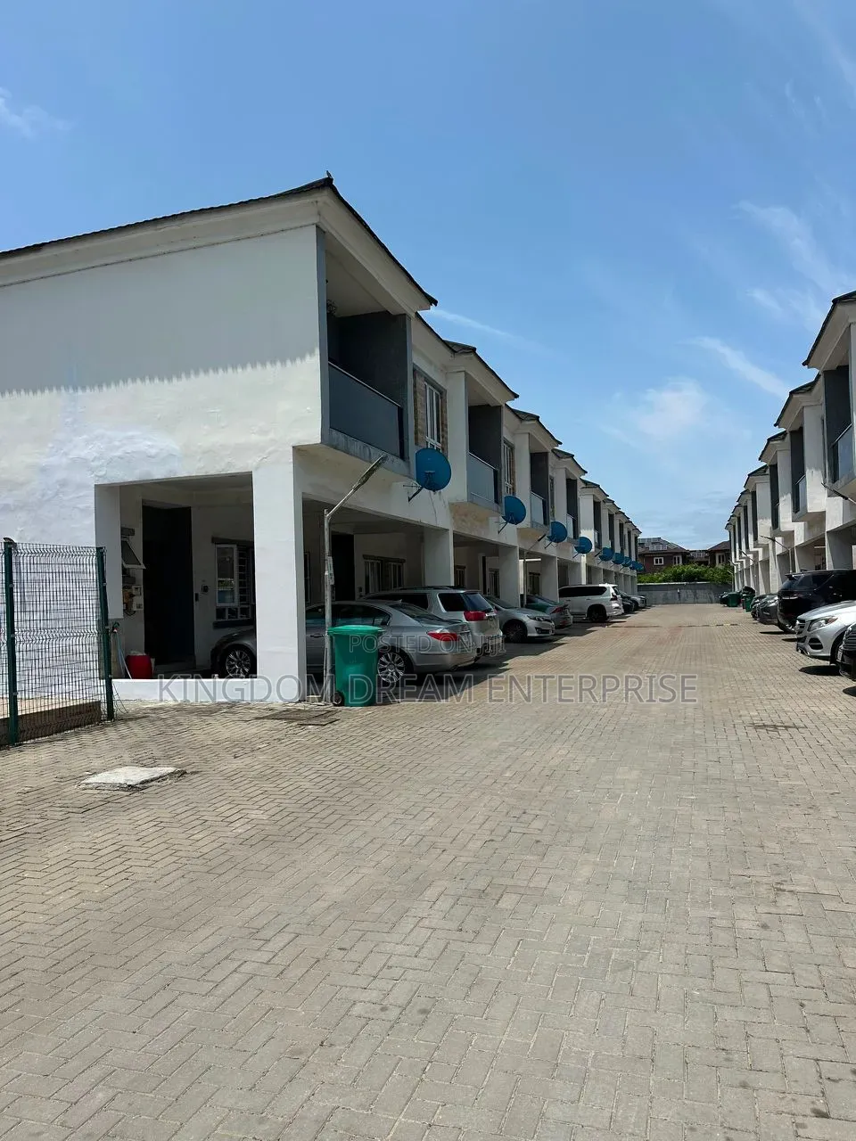 4bdrm Townhouse / Terrace in Gbangbala Ikate for rent