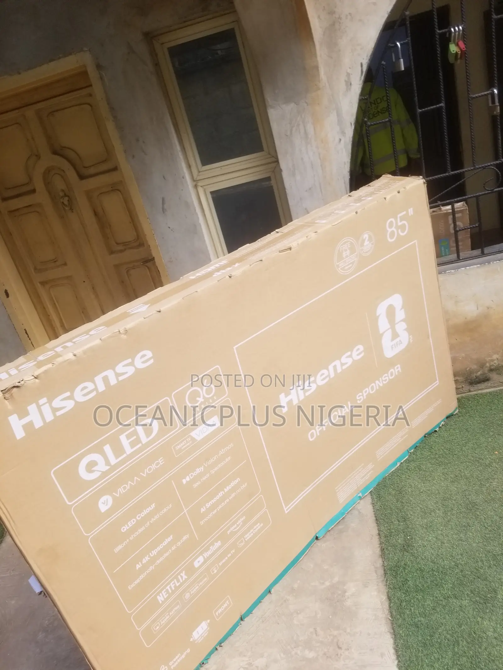 Hisense 85" Q Series Smart QLED TV