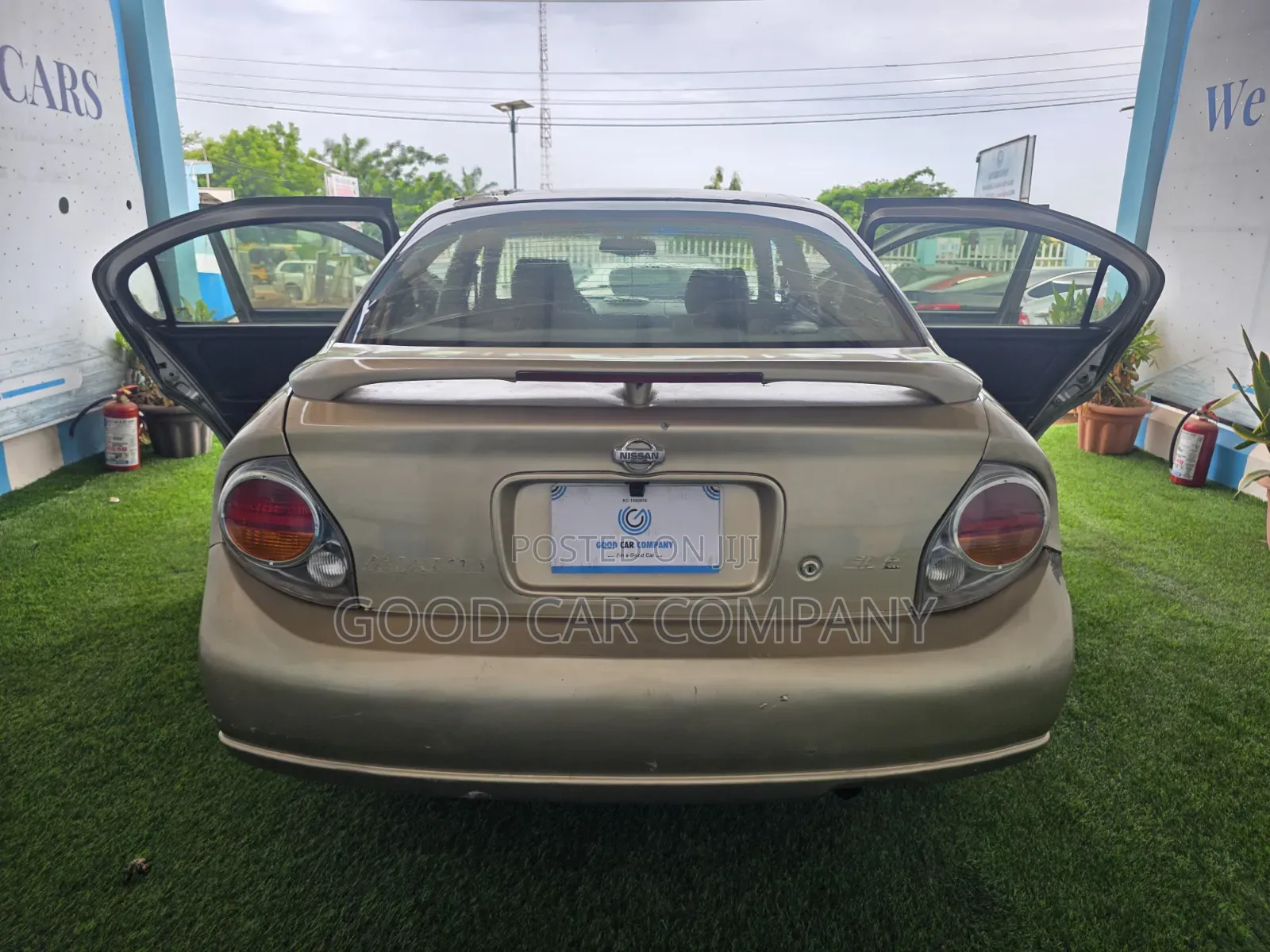 Nissan Maxima 2002 Gold