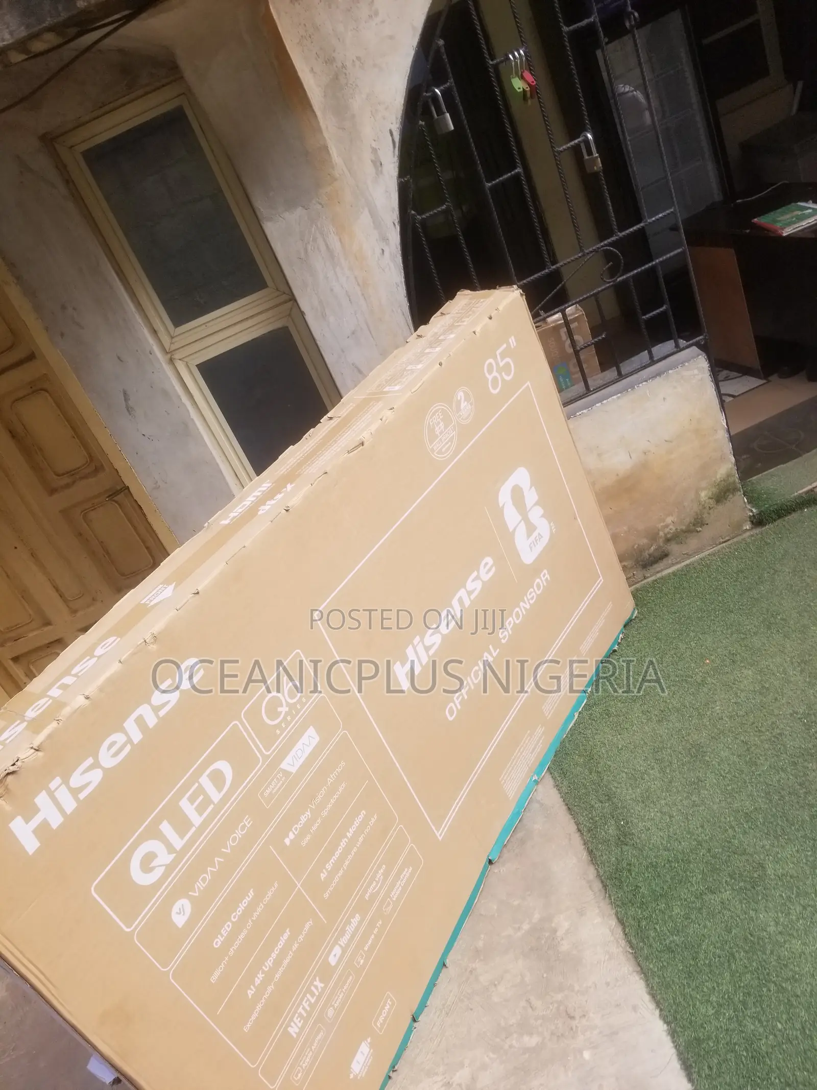 Hisense 85" Ultra HD QLED Smart TV
