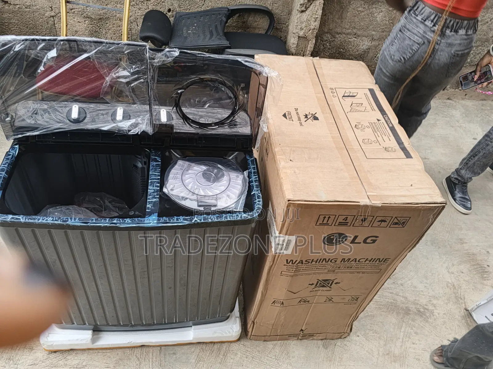 LG P800R3AGNC Powerful Washing Machine