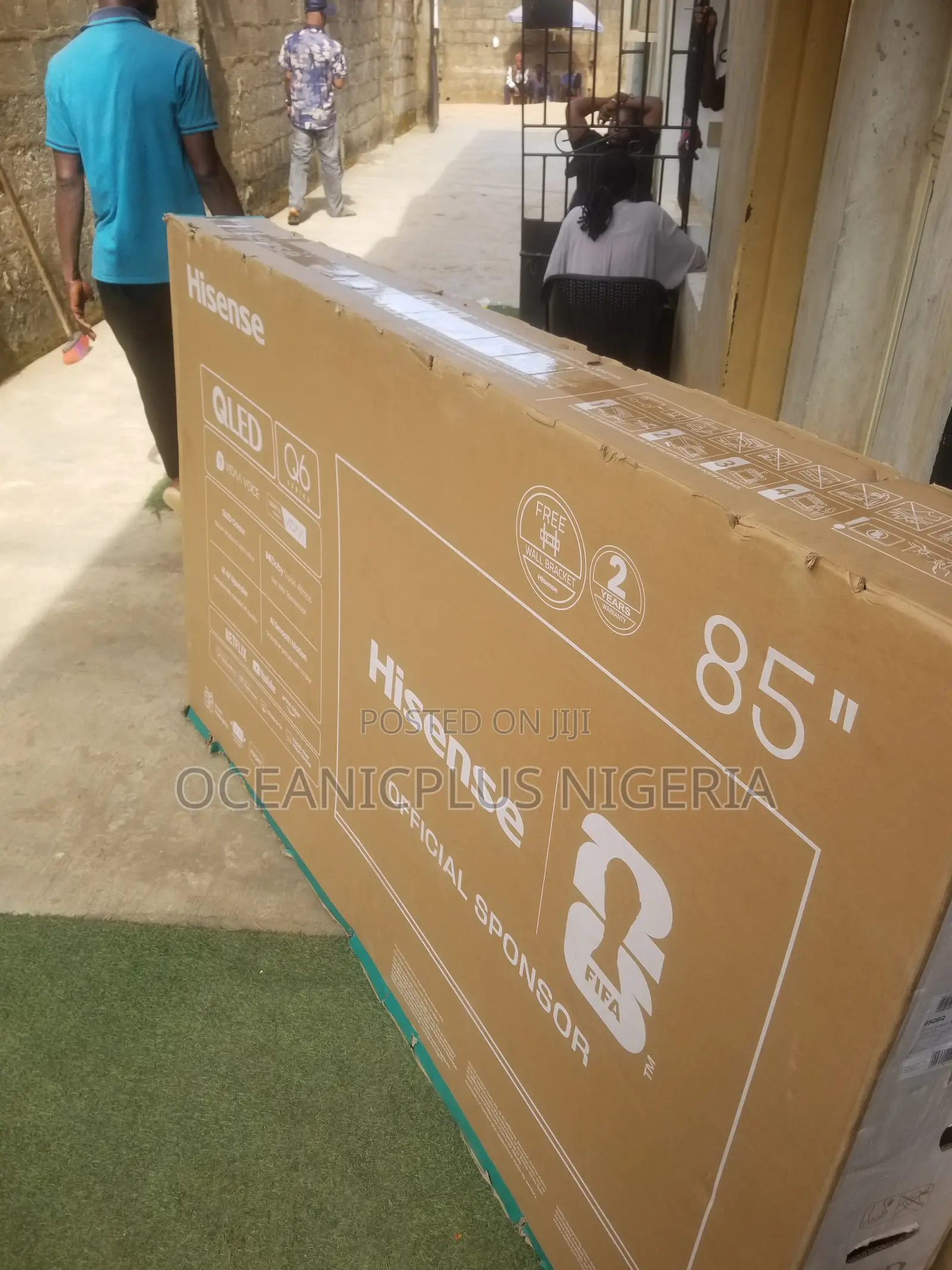 Hisense 85" QLED Large Format TV
