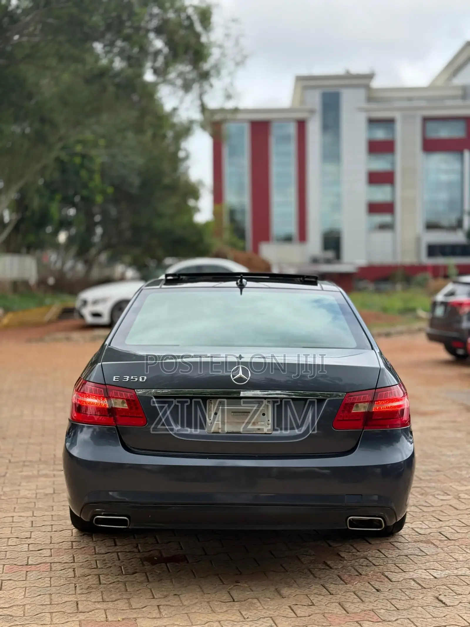 Mercedes-Benz E350 2010 Gray