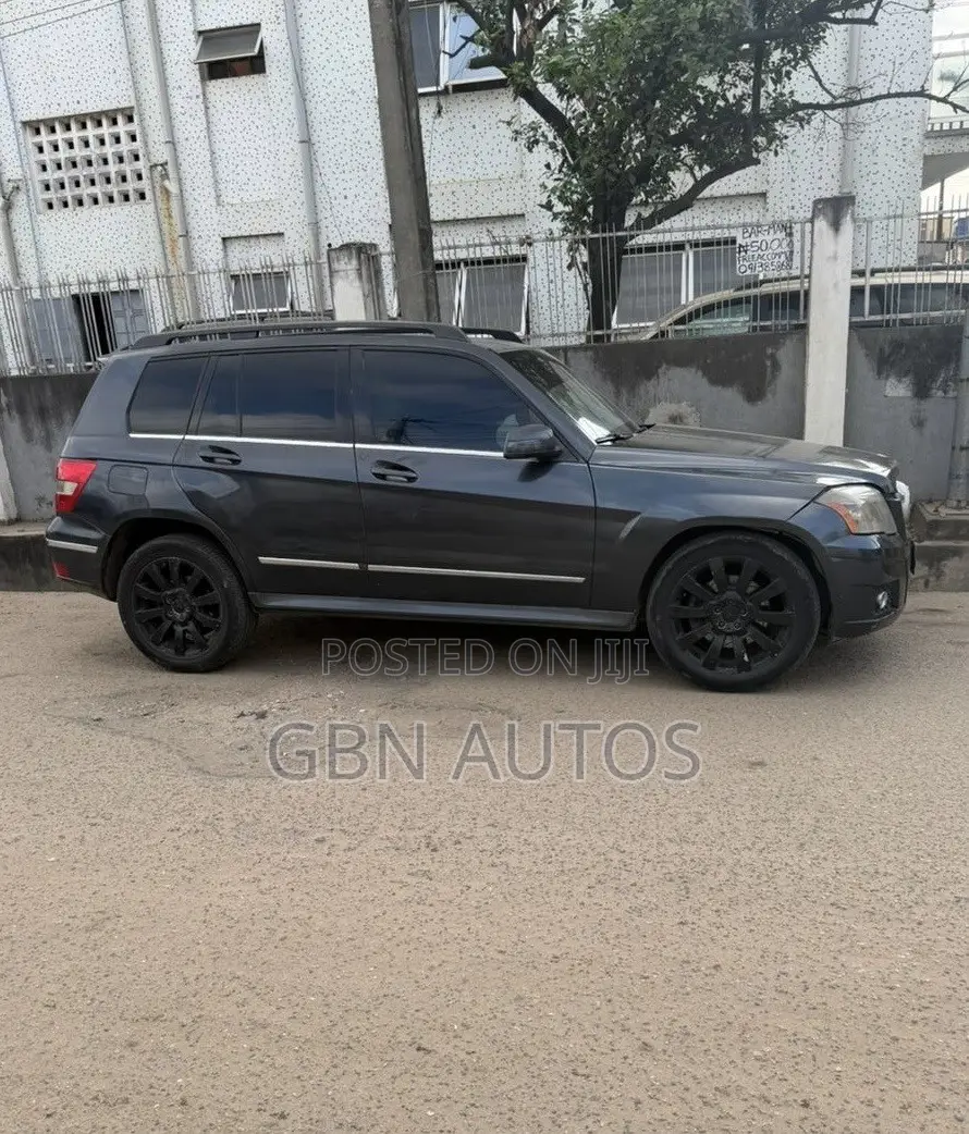 Mercedes-Benz GLK-Class 350 4MATIC 2012 Gray