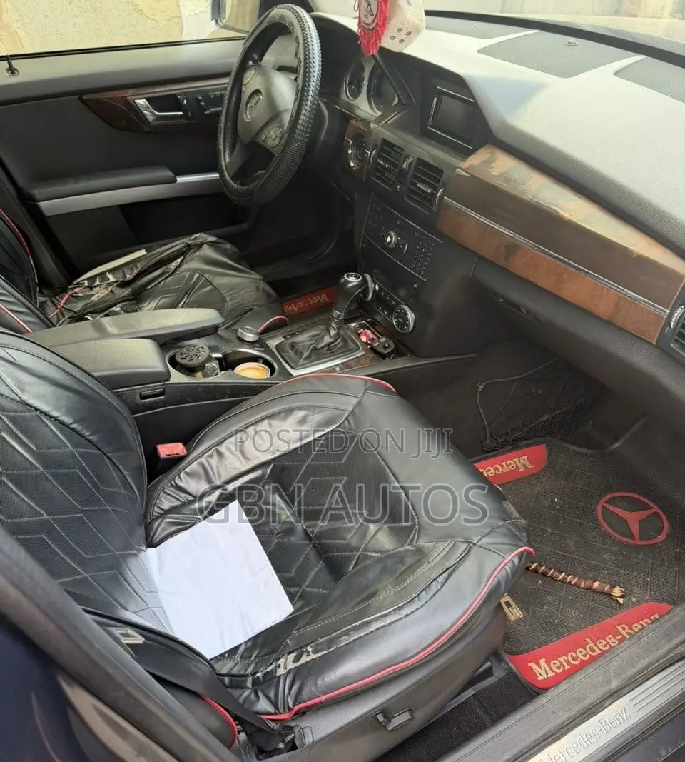 Mercedes-Benz GLK-Class 350 4MATIC 2012 Gray