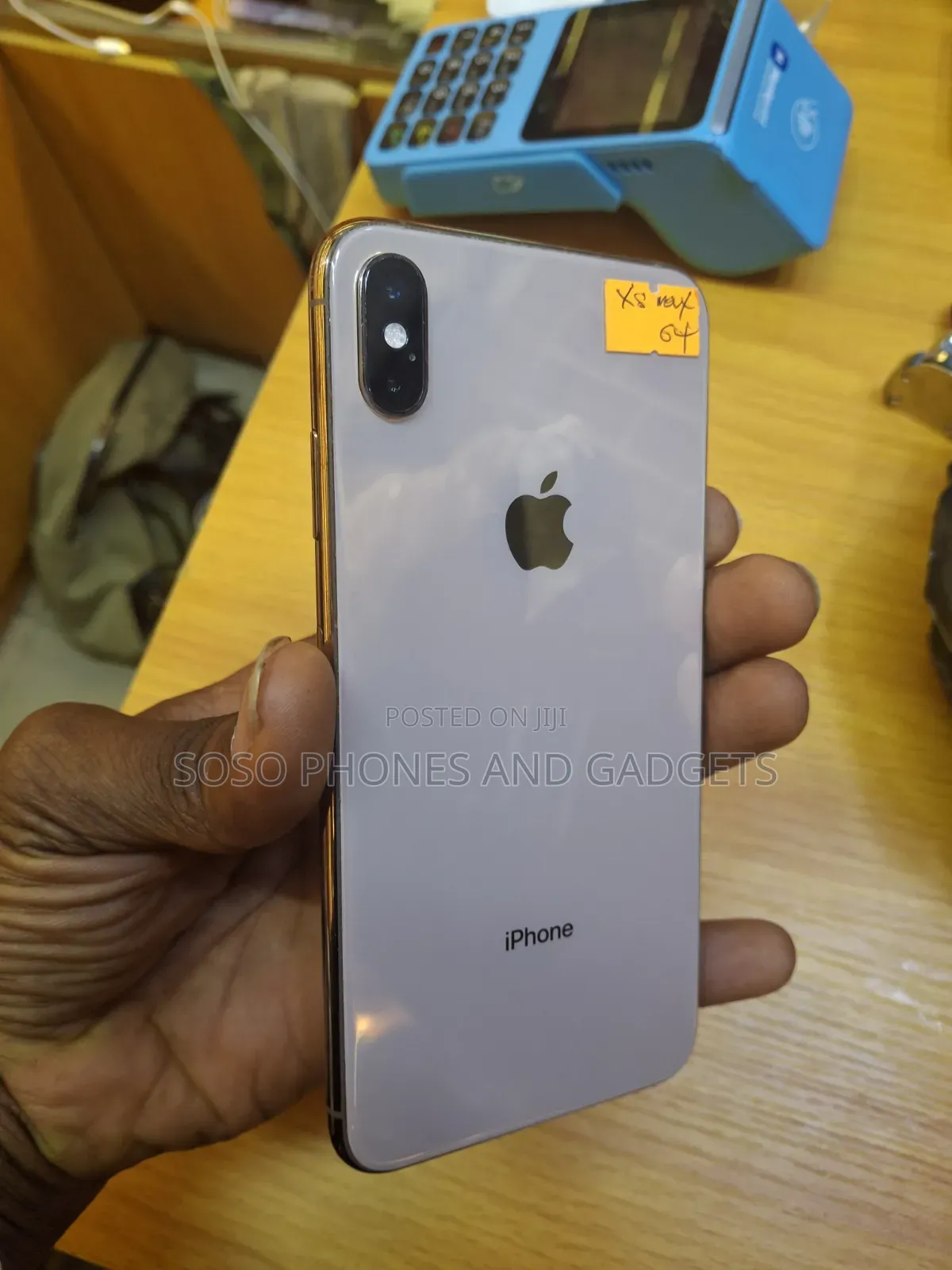 Apple iPhone XS Max 64 GB Gold