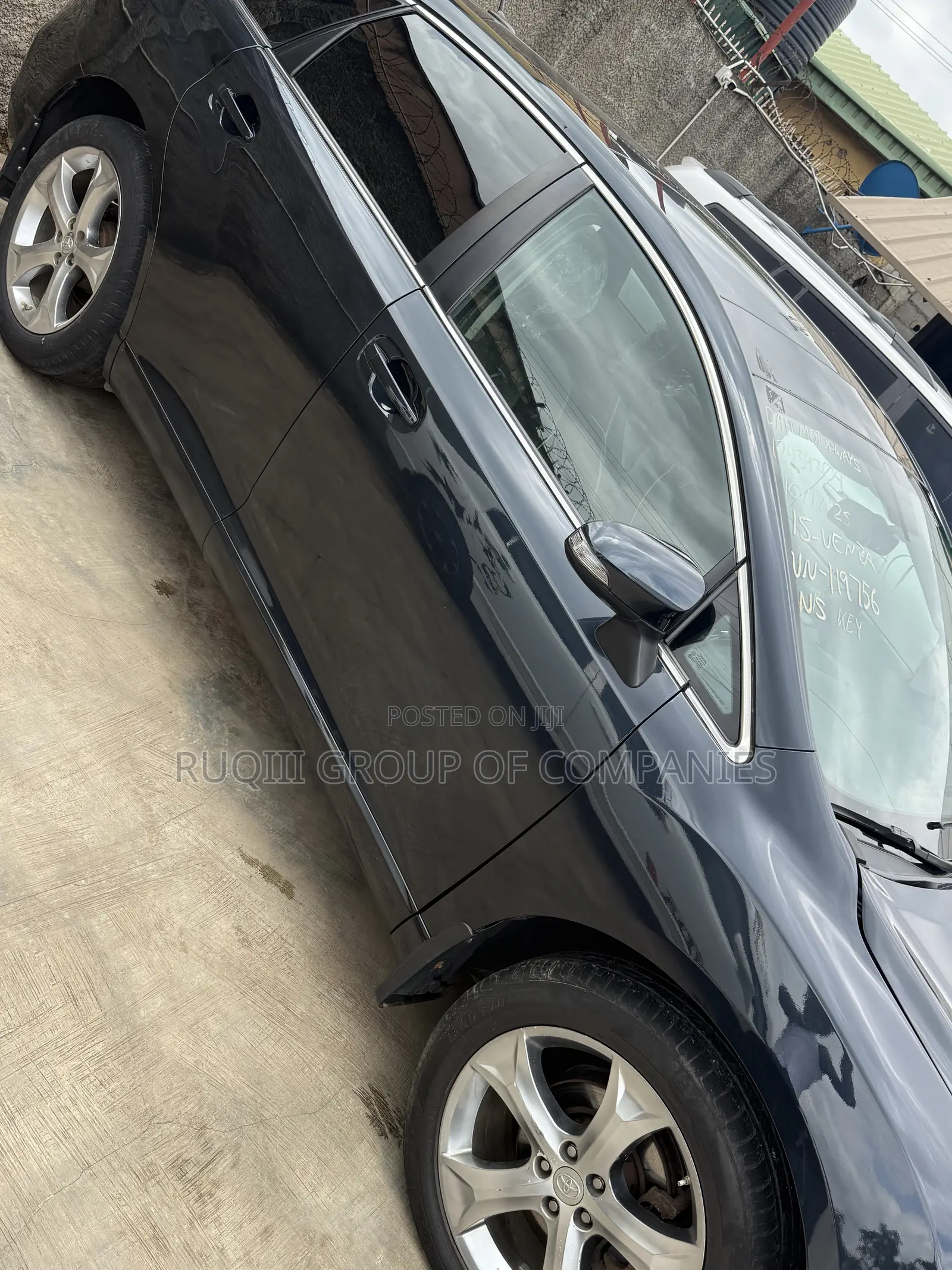 Toyota Venza XLE 2015 Matt Black