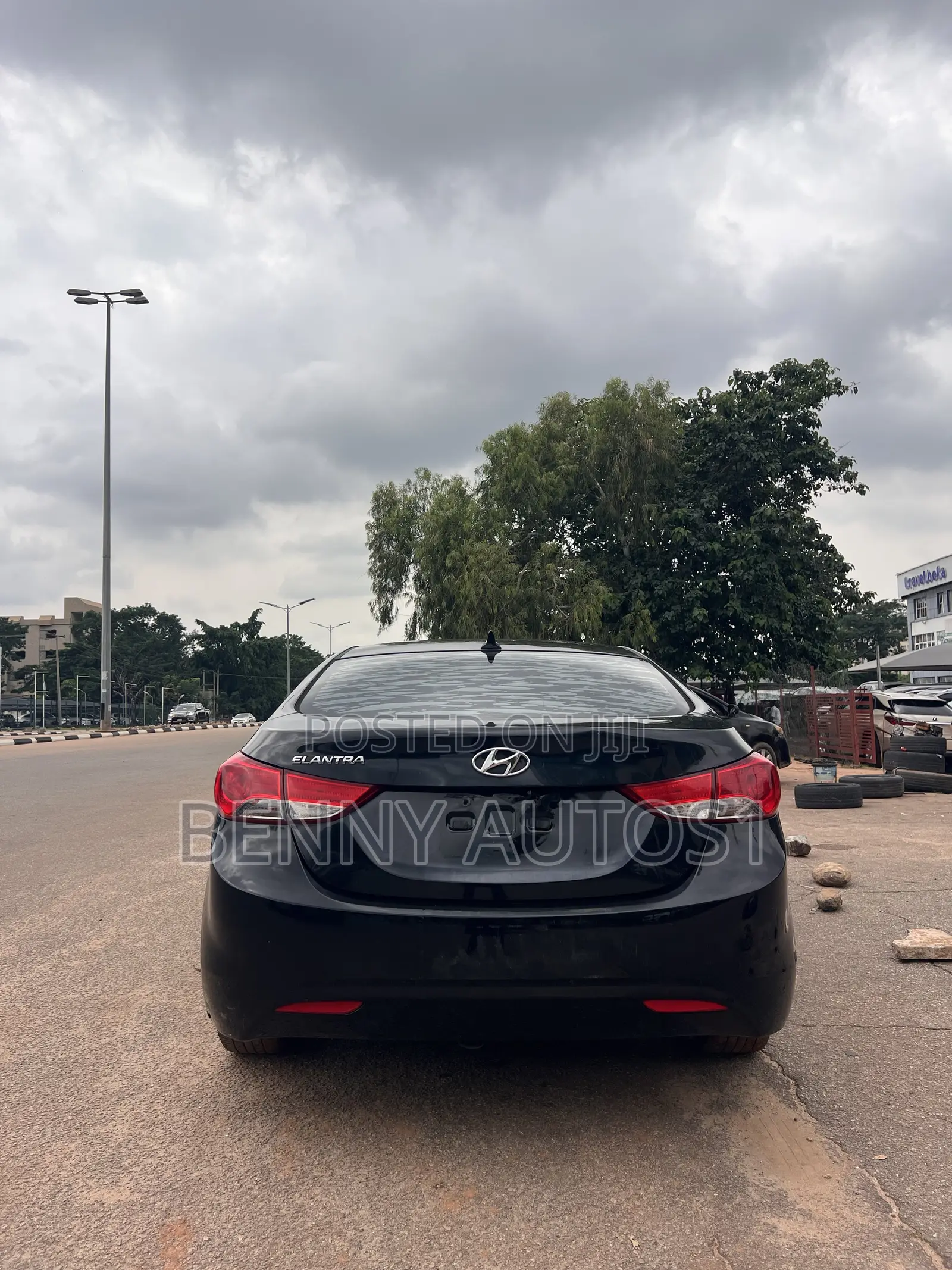 Hyundai Elantra GLS 2011 Black