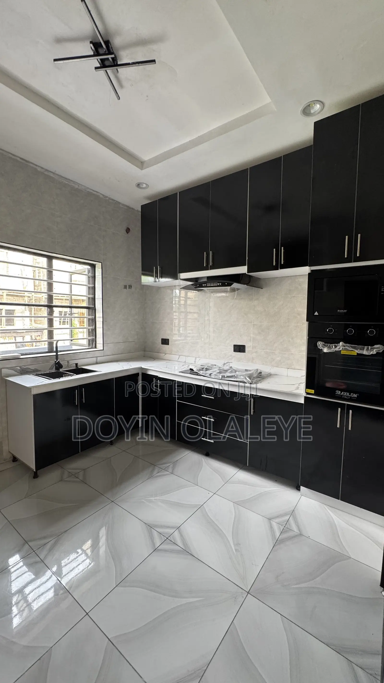 4bdrm Townhouse/Terrace in Lagos Island / Lagos Island for sale