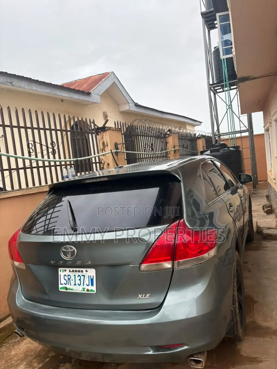 Toyota Venza XLE 2010 Ivory