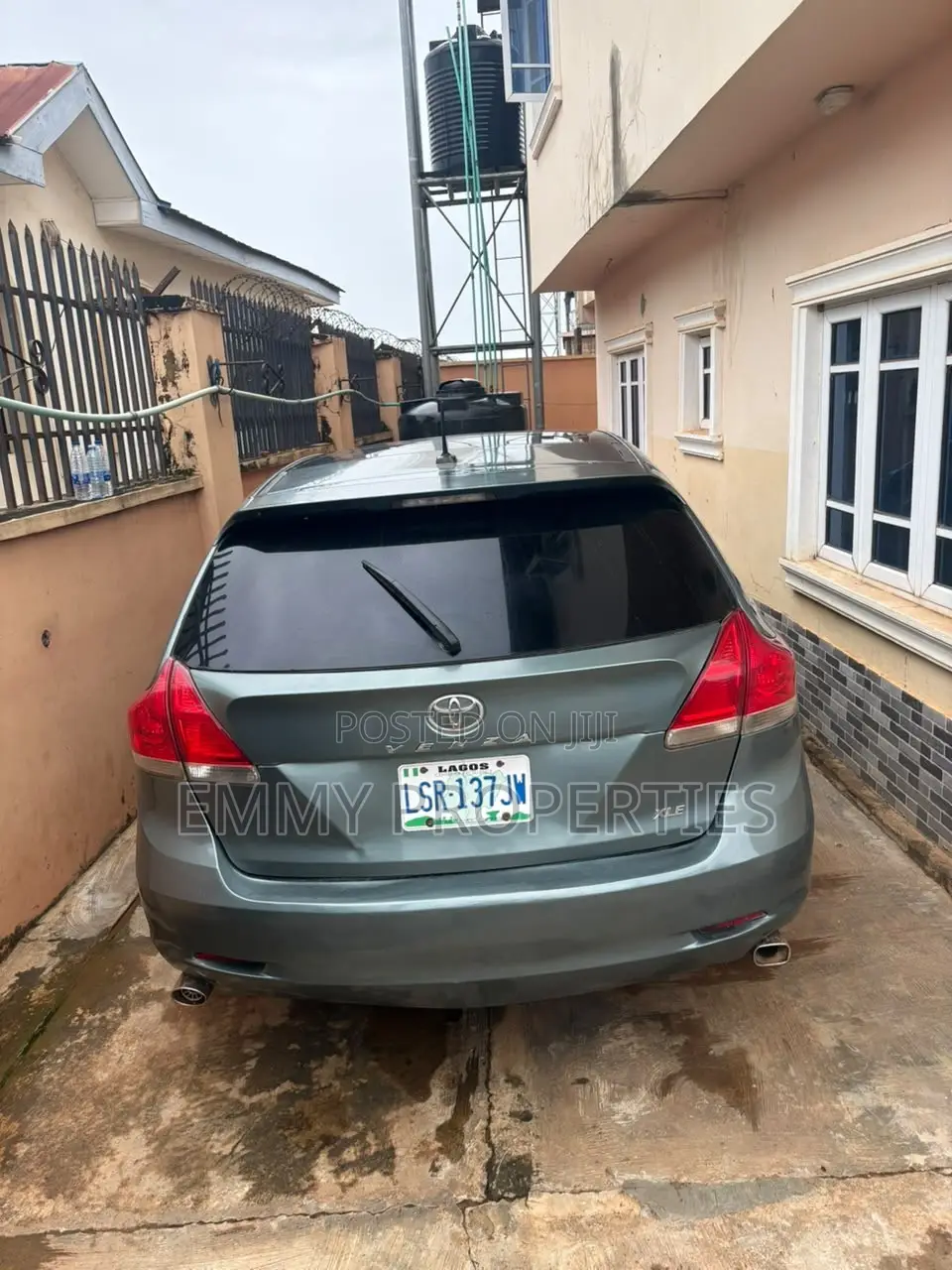 Toyota Venza XLE 2010 Ivory