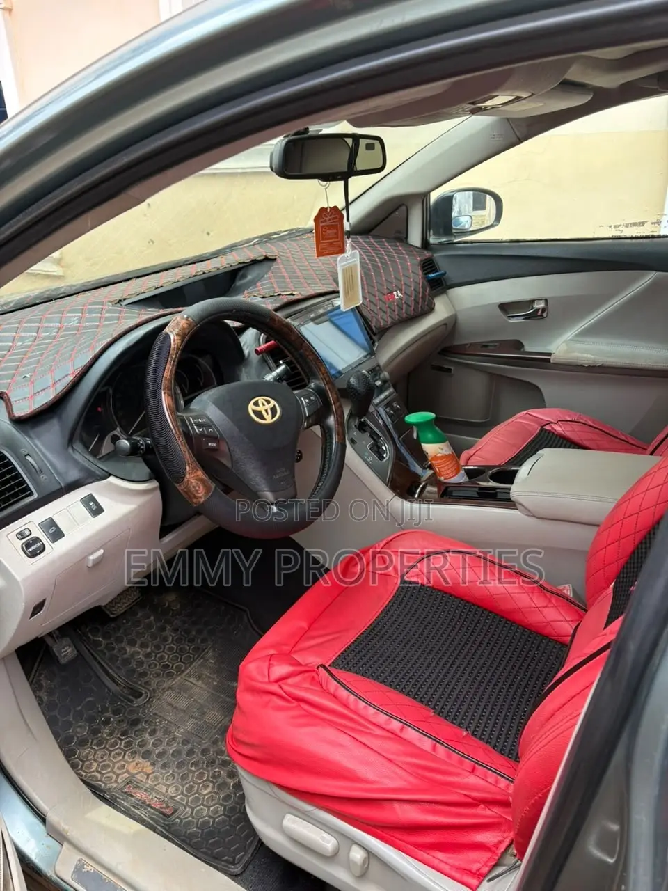 Toyota Venza XLE 2010 Ivory