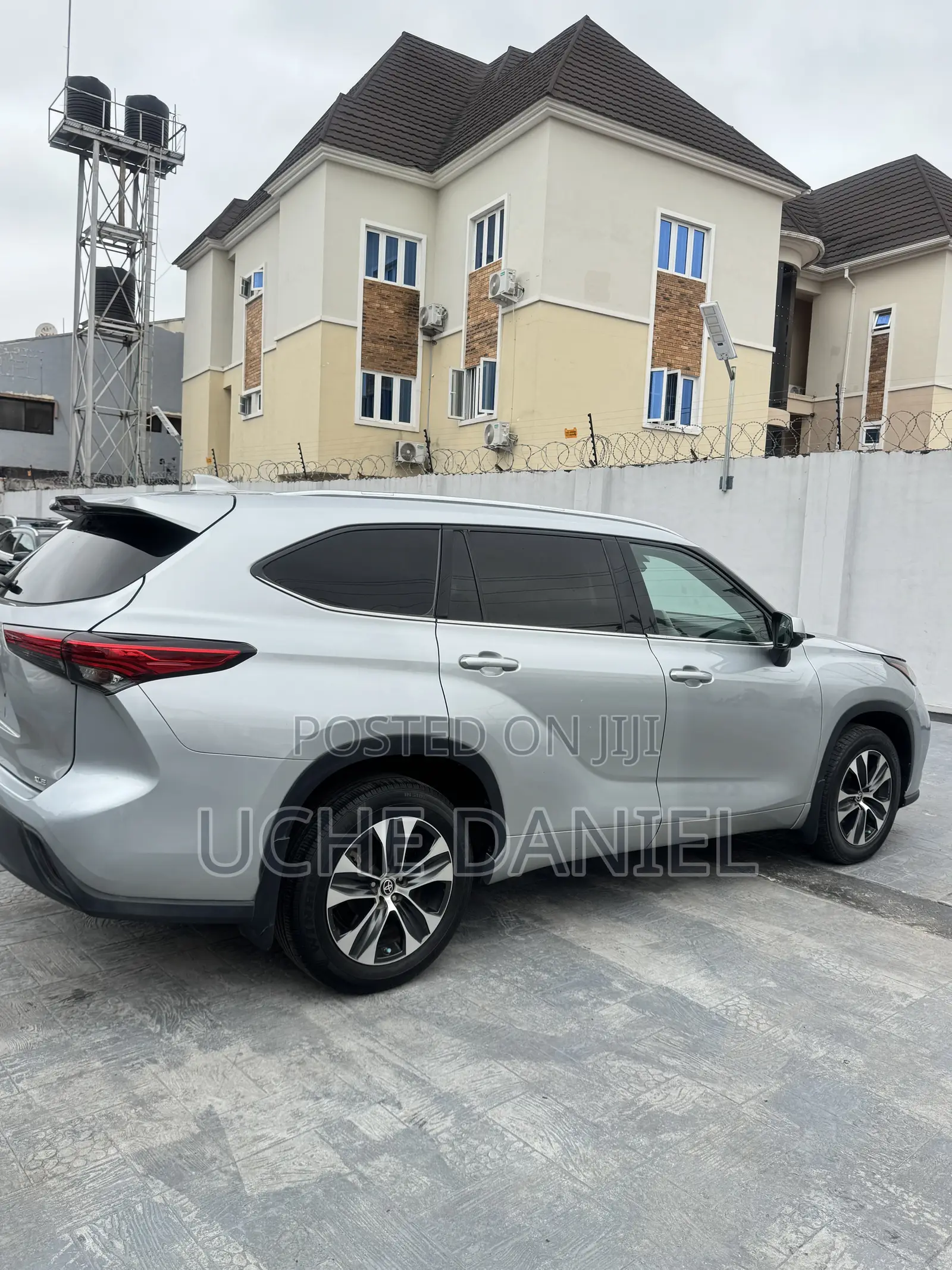 Toyota Highlander XLE AWD 2020 Silver