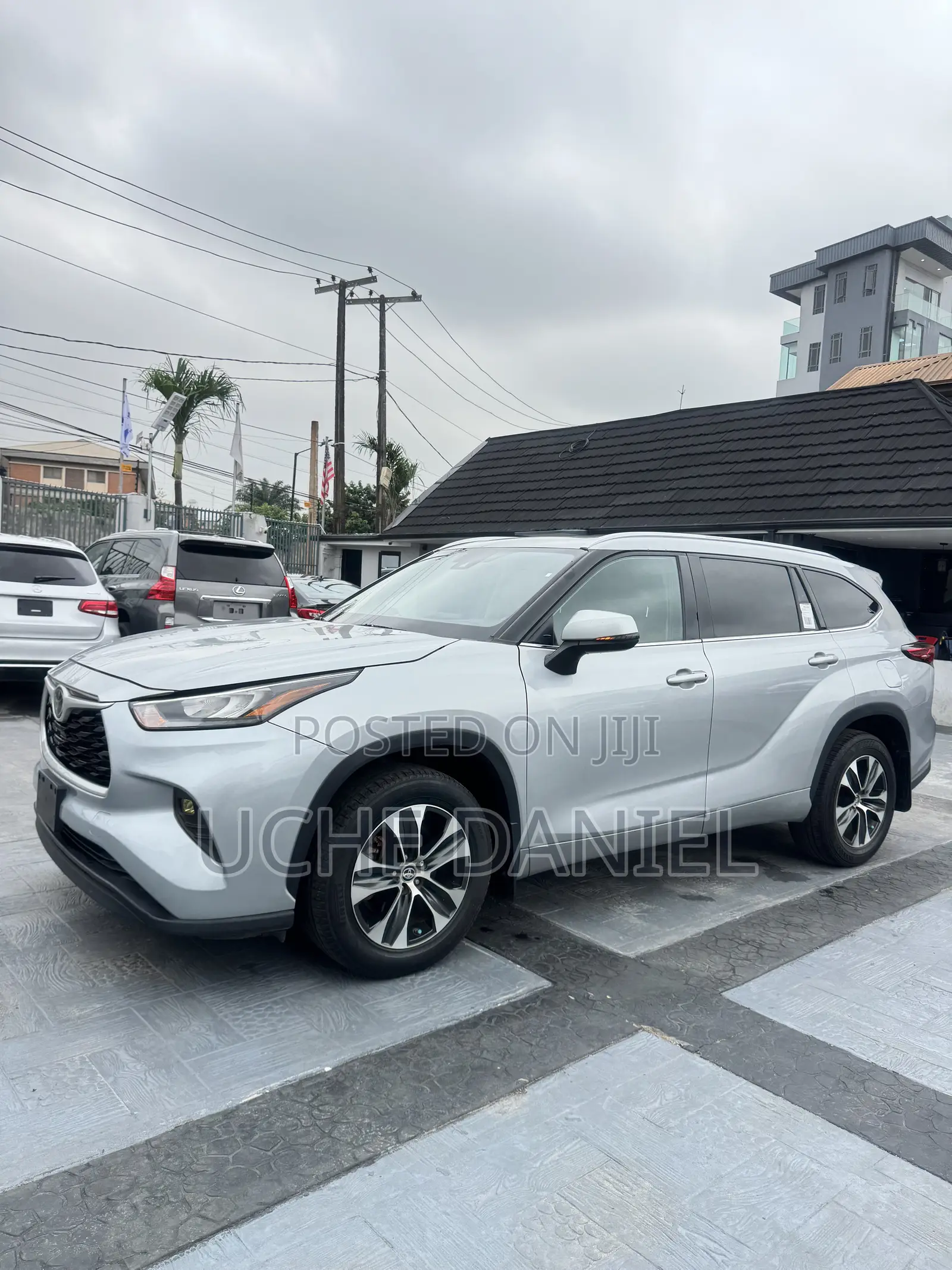 Toyota Highlander XLE AWD 2020 Silver