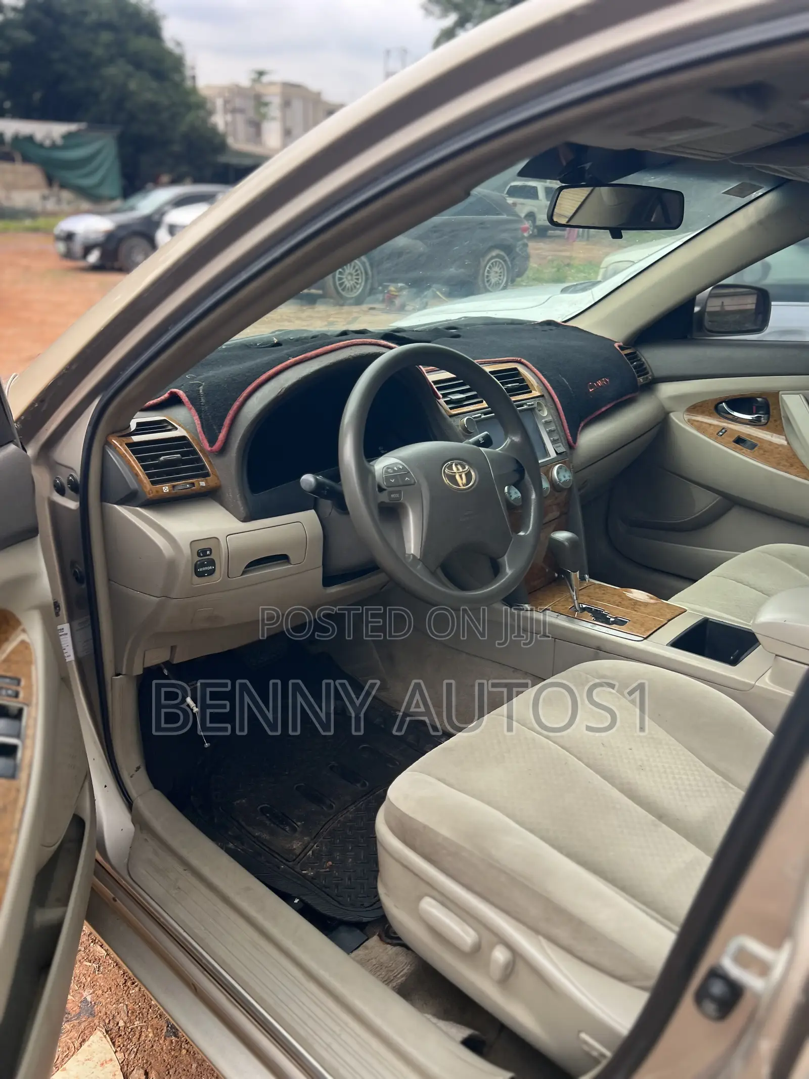Toyota Camry 2.4 LE 2008 Gold