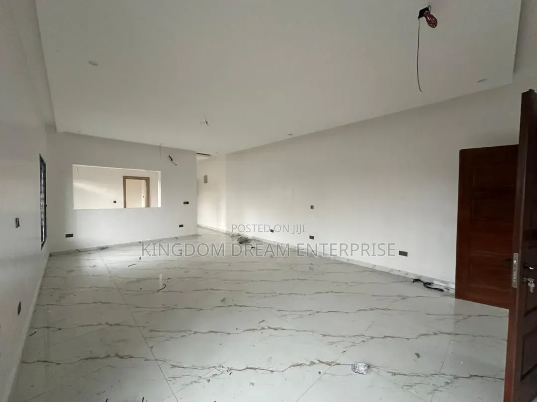 5bdrm Duplex in Ogudu Gra Lagos for sale
