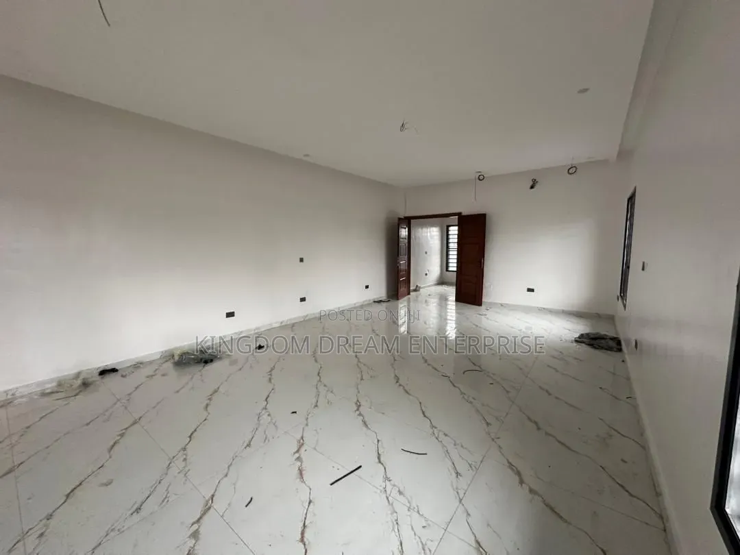 5bdrm Duplex in Ogudu Gra Lagos for sale