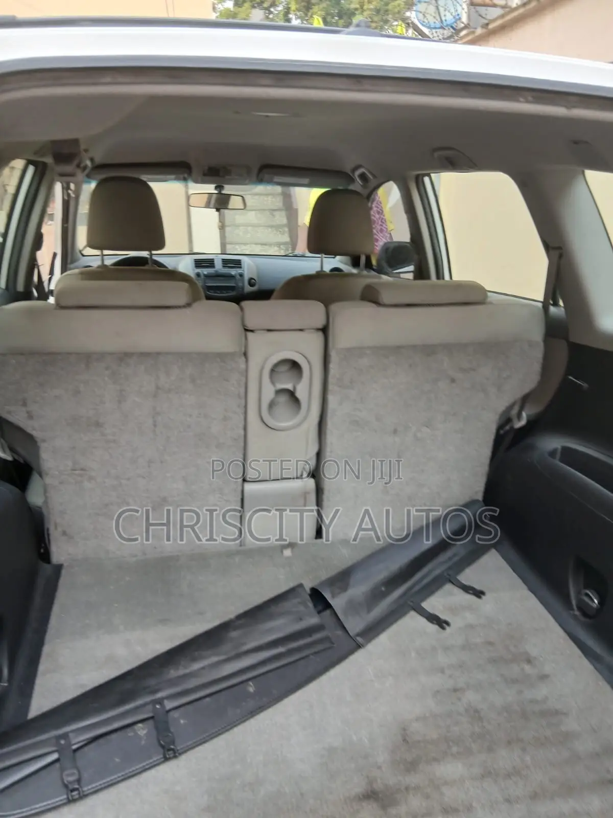 Toyota RAV4 2010 White
