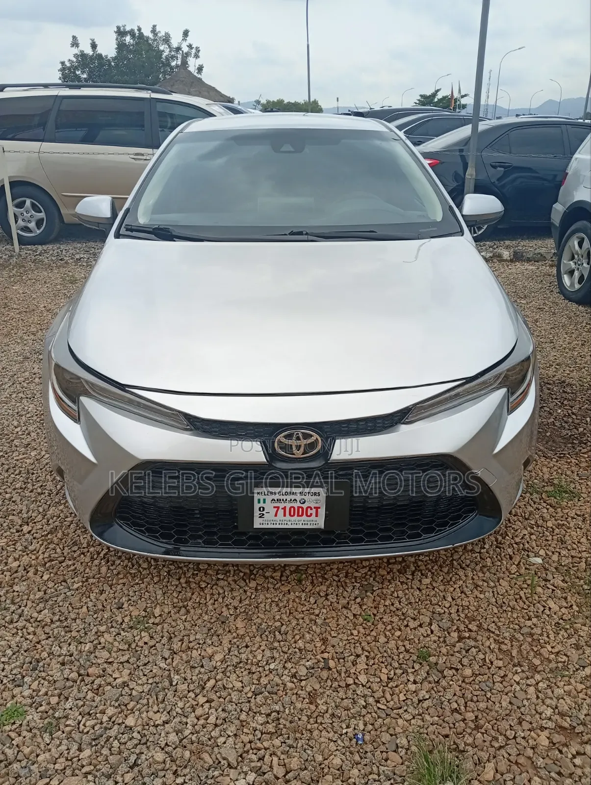 Toyota Corolla LE 2021 Silver