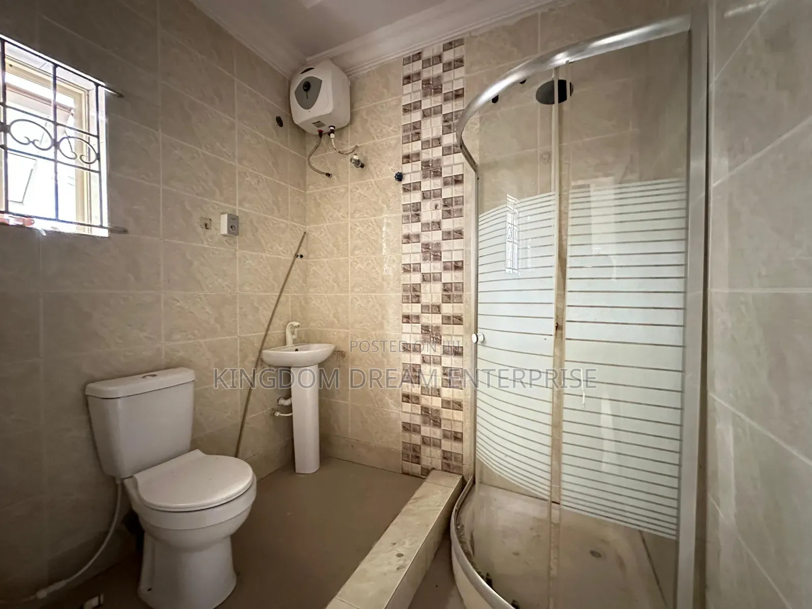 3bdrm Bungalow in Atlantic View Estate, Chevron for rent