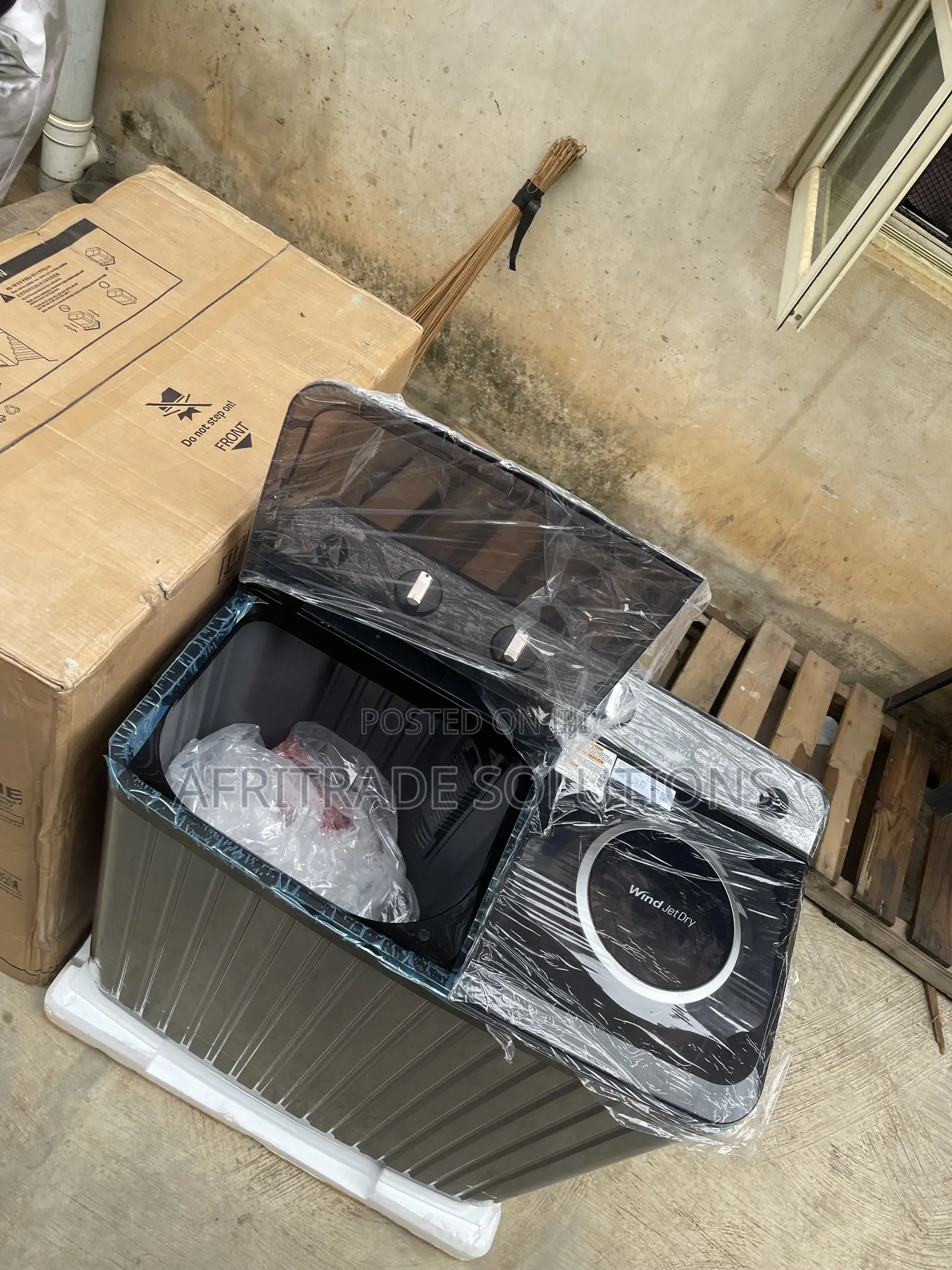 LG 8kg Strong Wash Manual Laundry Machine